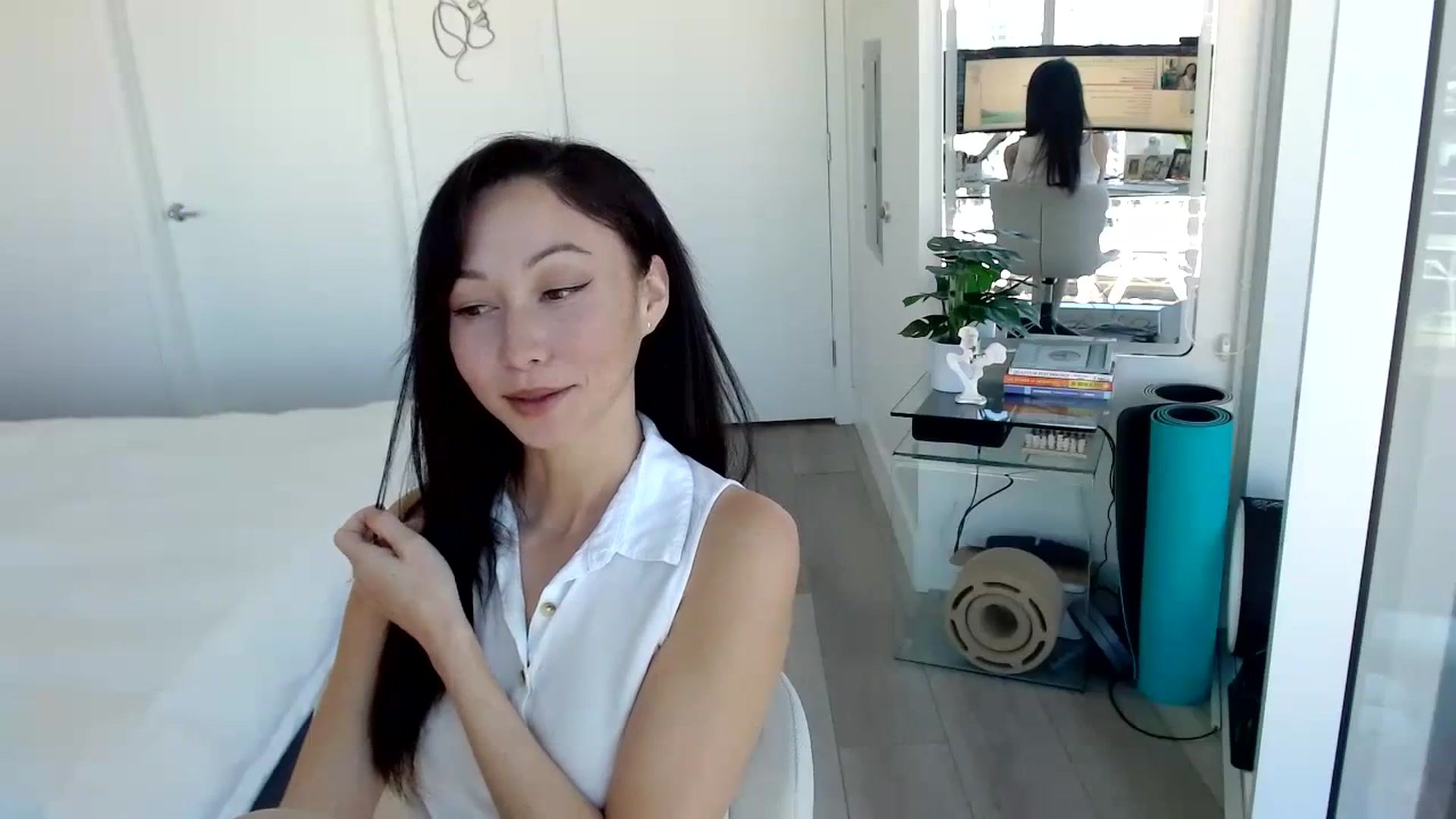 Gallery image thumbnail from Minnie_B00's myfreecams stream on, 01/09/2024, 19:00 image 2 of 20