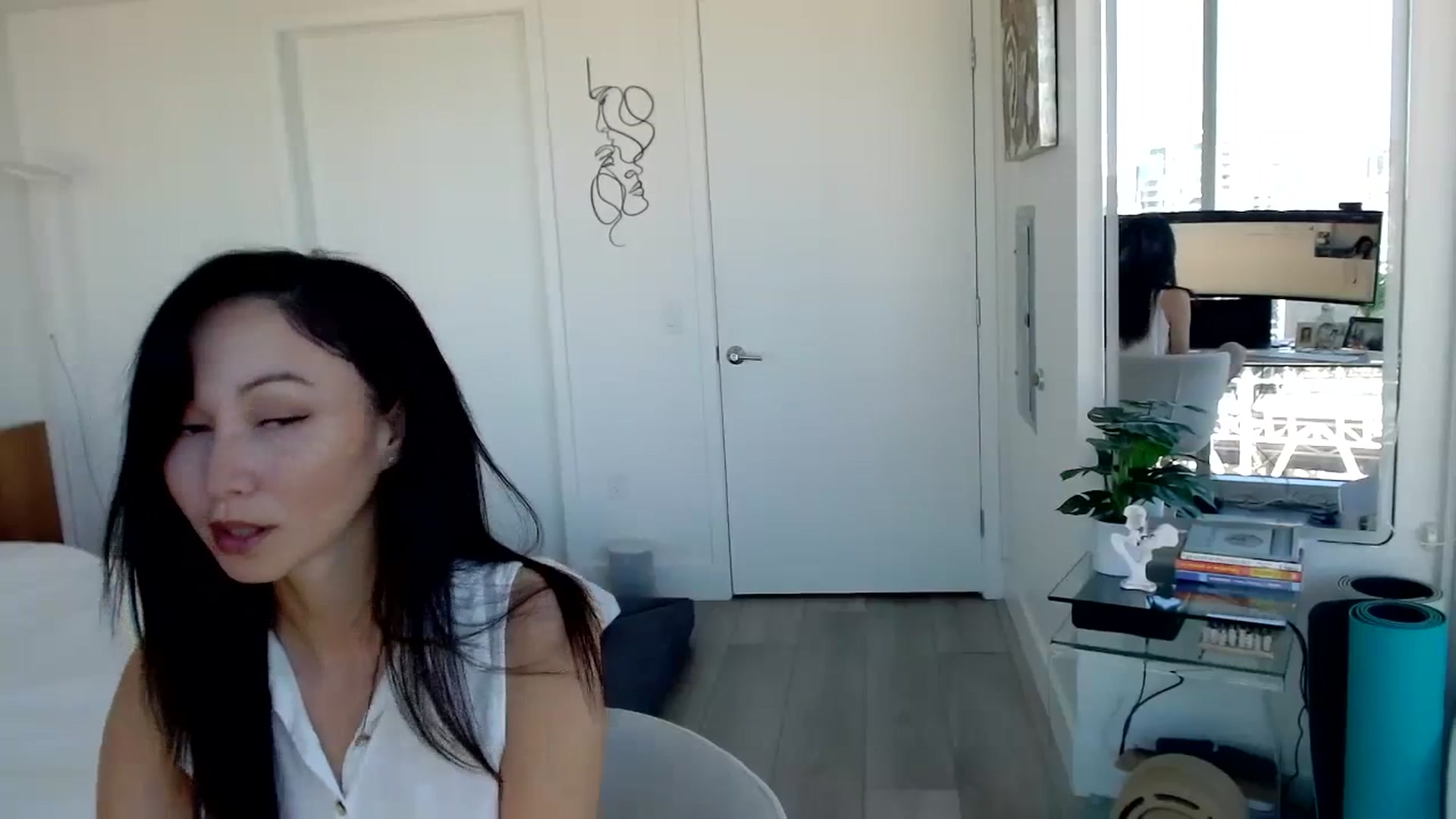 Gallery image thumbnail from Minnie_B00's myfreecams stream on, 01/09/2024, 19:00 image 6 of 20