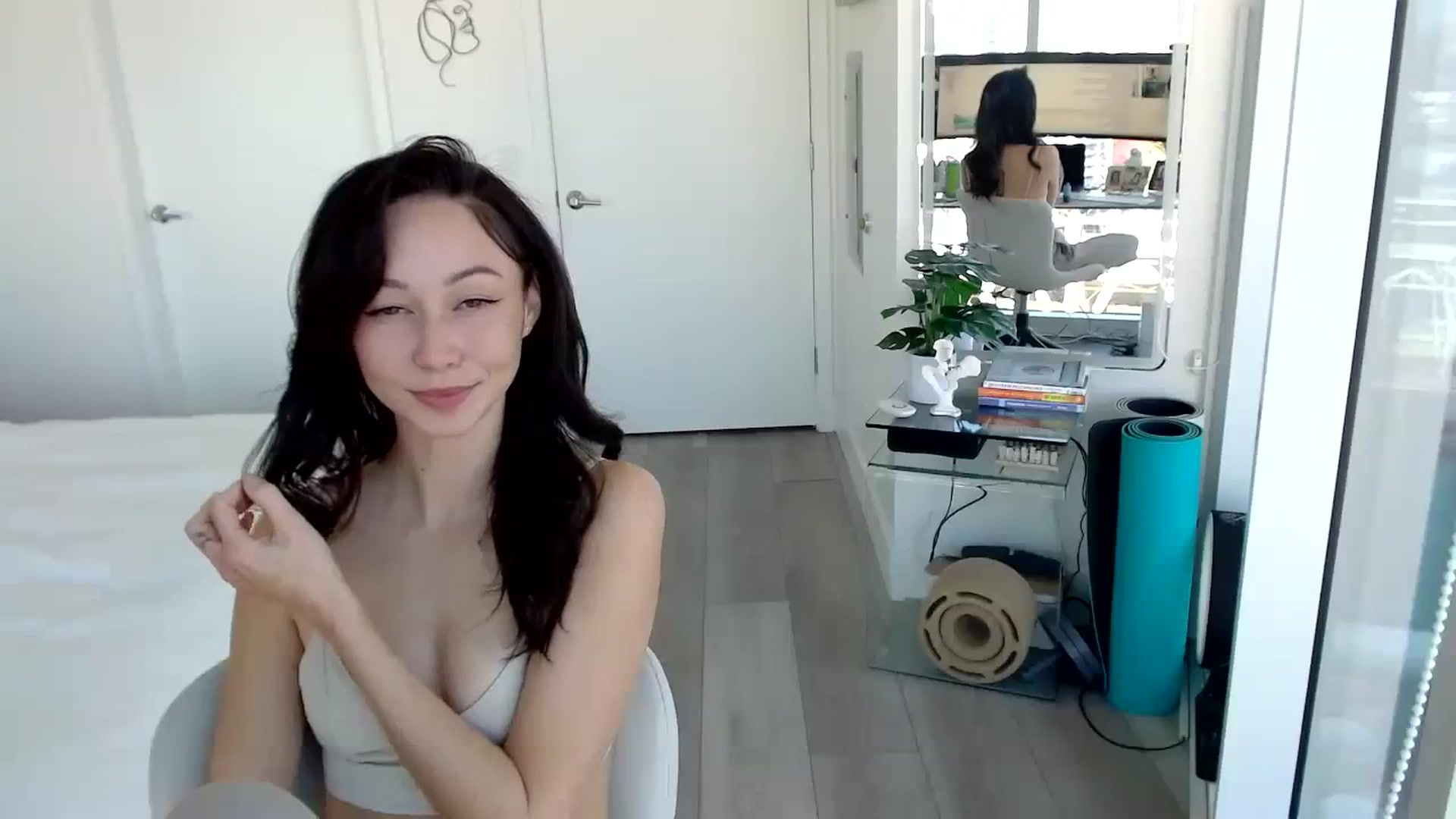Gallery image thumbnail from Minnie_B00's myfreecams stream on, 01/11/2024, 19:36 image 8 of 20