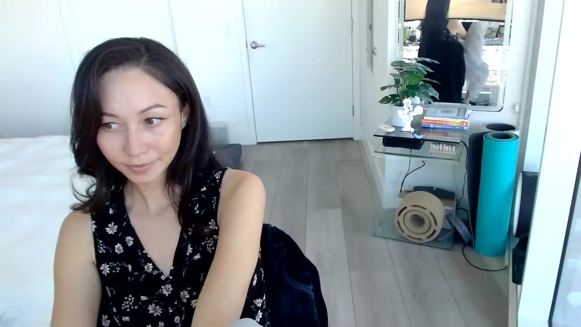 Gallery image thumbnail from Minnie_B00's myfreecams stream on, 01/13/2024, 21:33 image 8 of 20