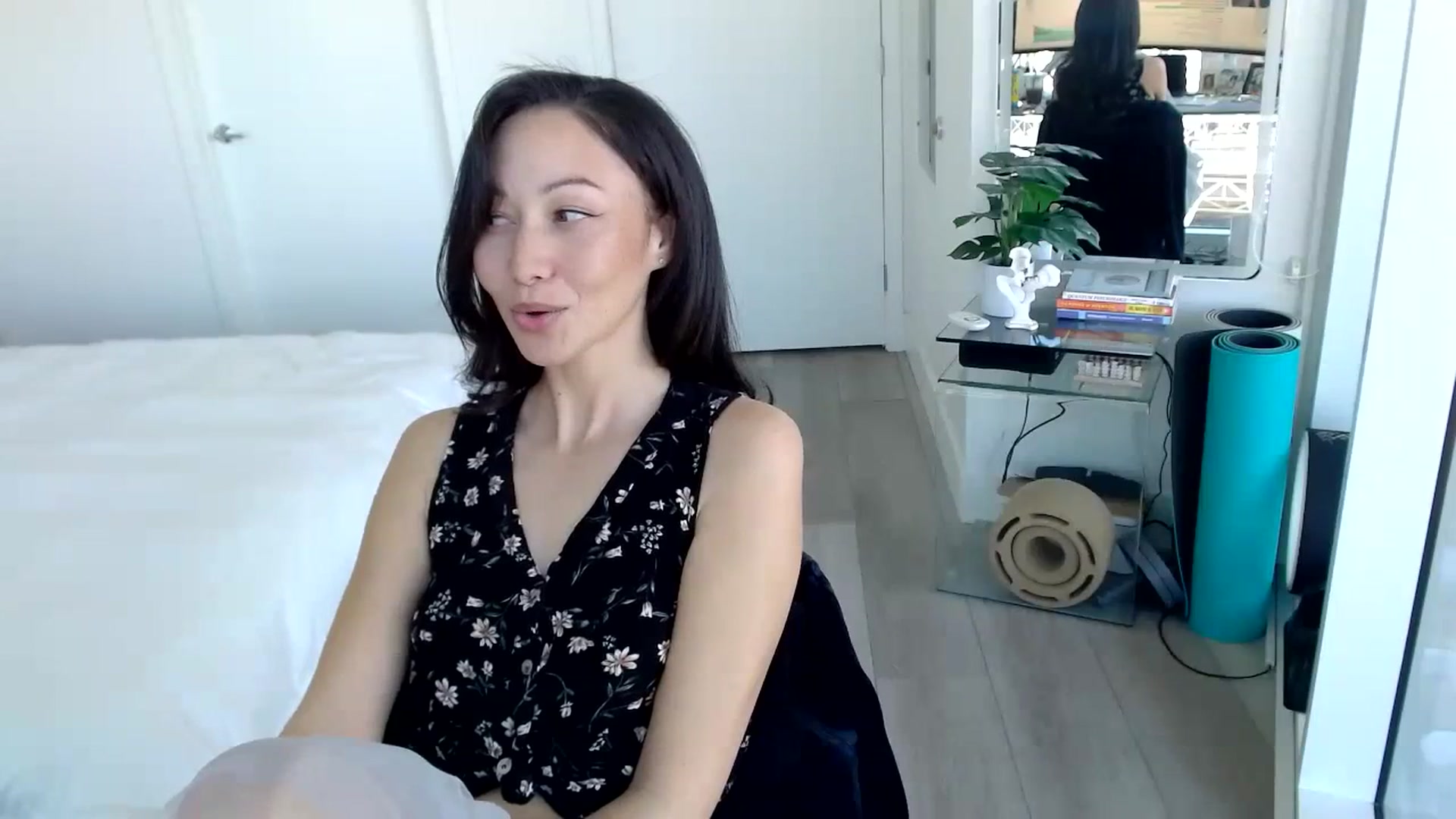 Gallery image thumbnail from Minnie_B00's myfreecams stream on, 01/13/2024, 21:33 image 9 of 20