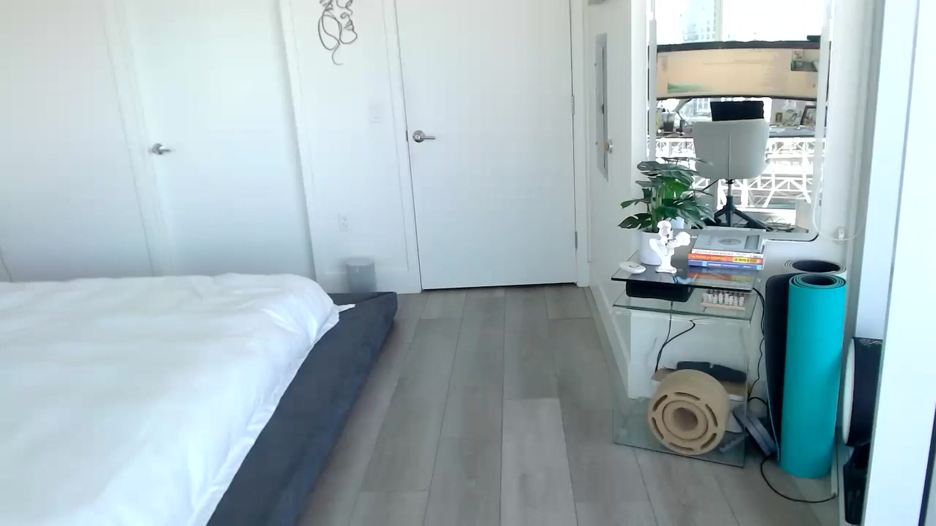 Gallery image thumbnail from Minnie_B00's myfreecams stream on, 01/13/2024, 21:33 image 19 of 20