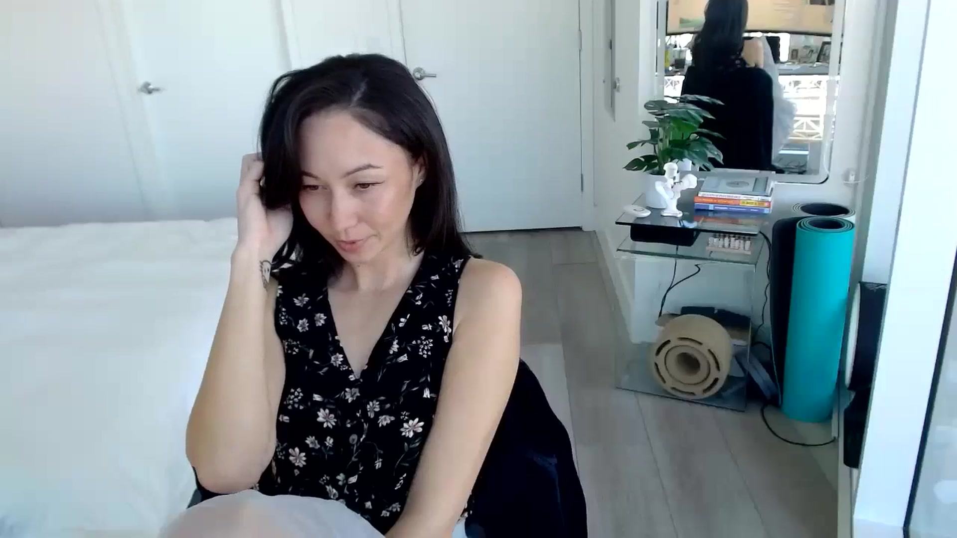 Gallery image thumbnail from Minnie_B00's myfreecams stream on, 01/13/2024, 21:33 image 10 of 20