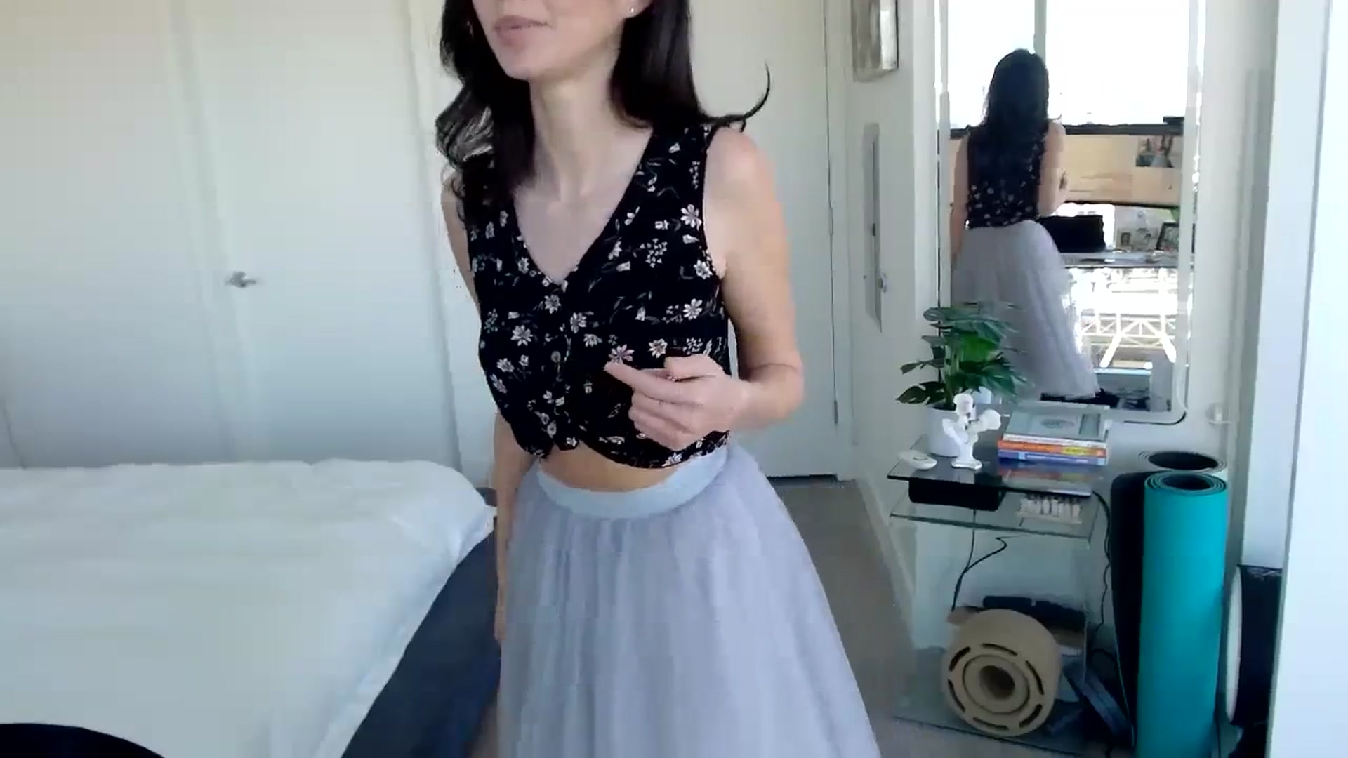 Gallery image thumbnail from Minnie_B00's myfreecams stream on, 01/13/2024, 21:33 image 3 of 20