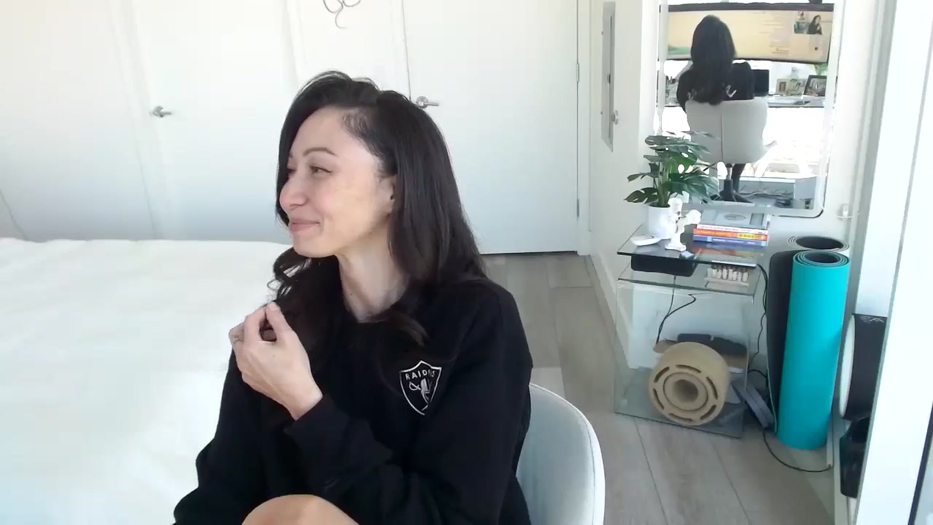 Gallery image thumbnail from Minnie_B00's myfreecams stream on, 01/16/2024, 19:45 image 7 of 20