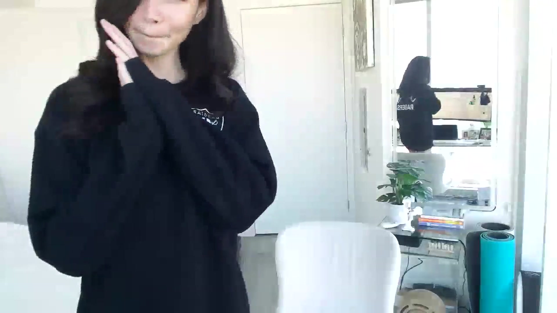 Gallery image thumbnail from Minnie_B00's myfreecams stream on, 01/16/2024, 19:45 image 6 of 20