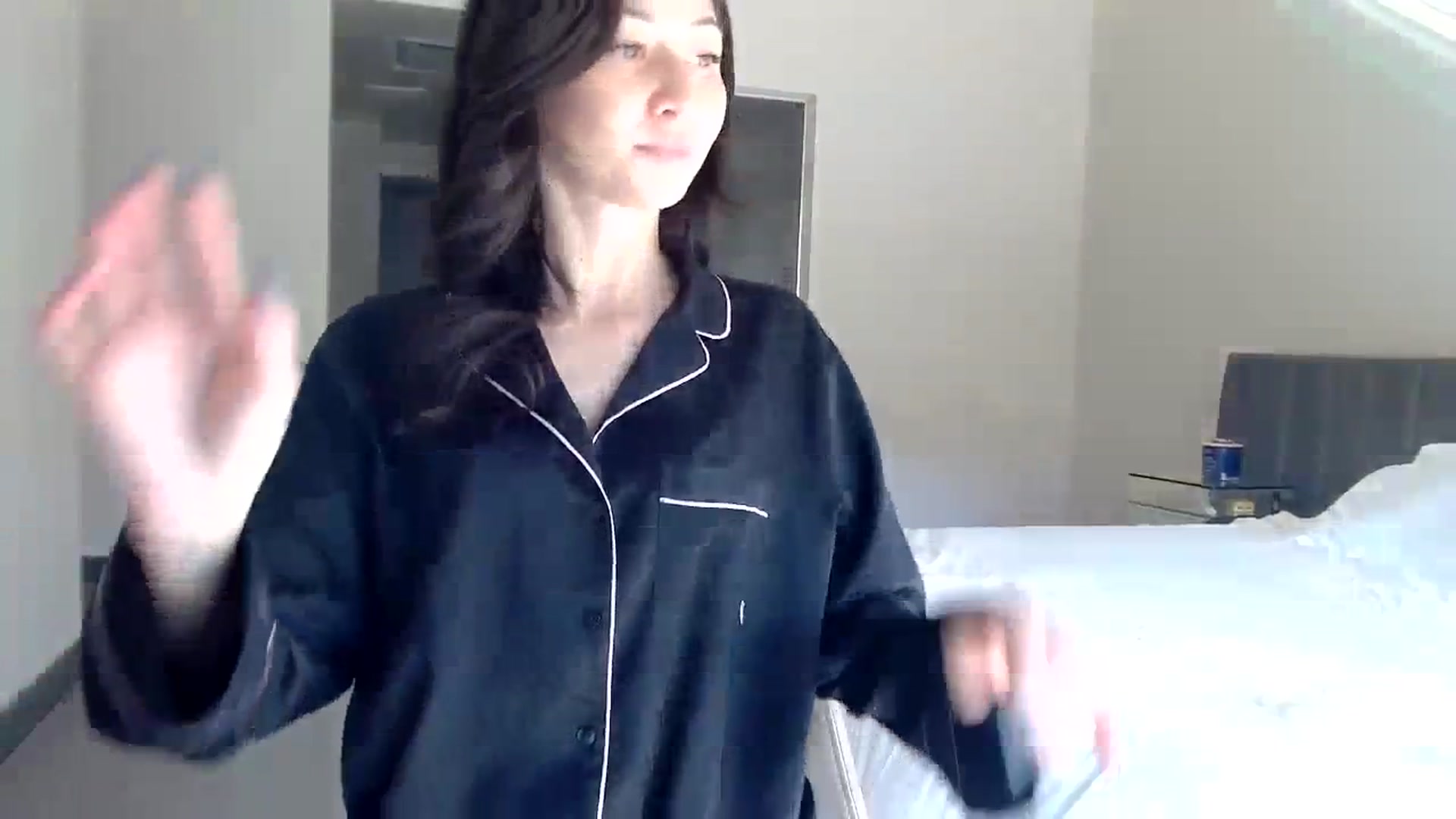 Gallery image thumbnail from Minnie_B00's myfreecams stream on, 01/27/2024, 20:58 image 14 of 20