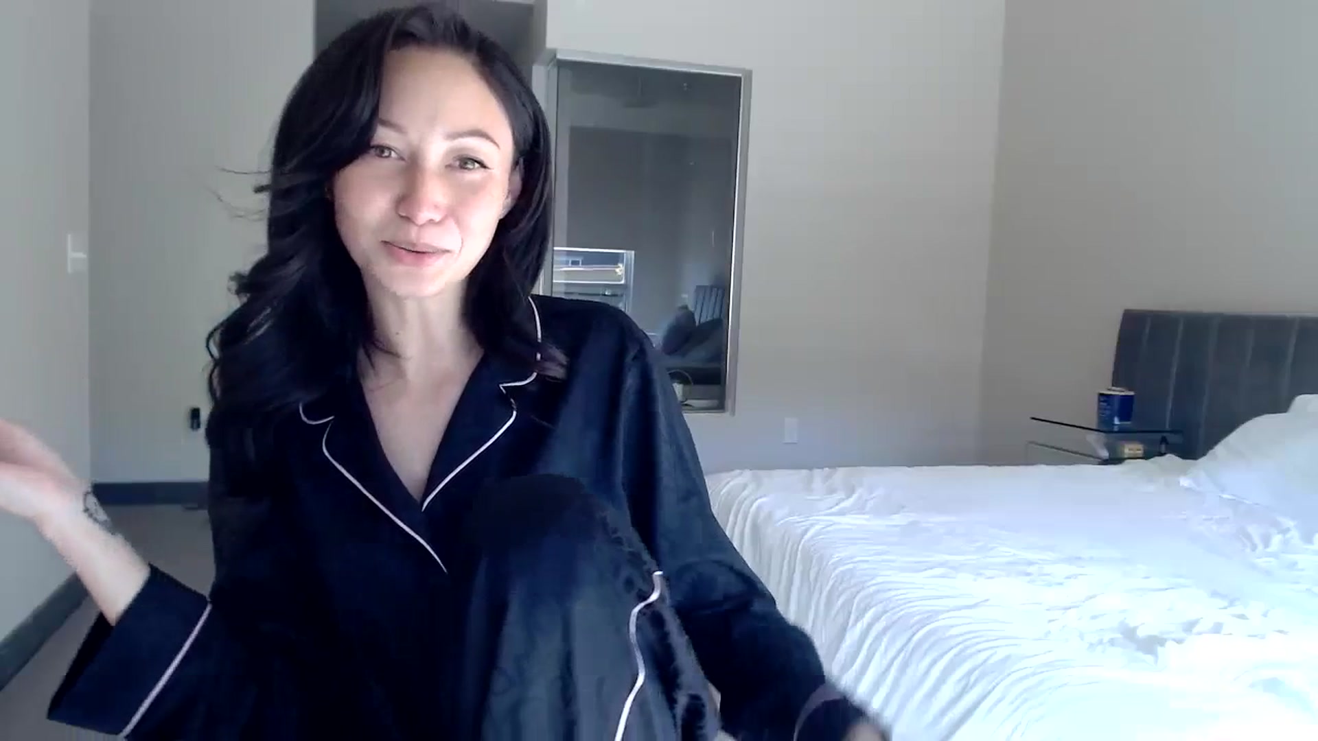 Gallery image thumbnail from Minnie_B00's myfreecams stream on, 01/27/2024, 20:58 image 9 of 20
