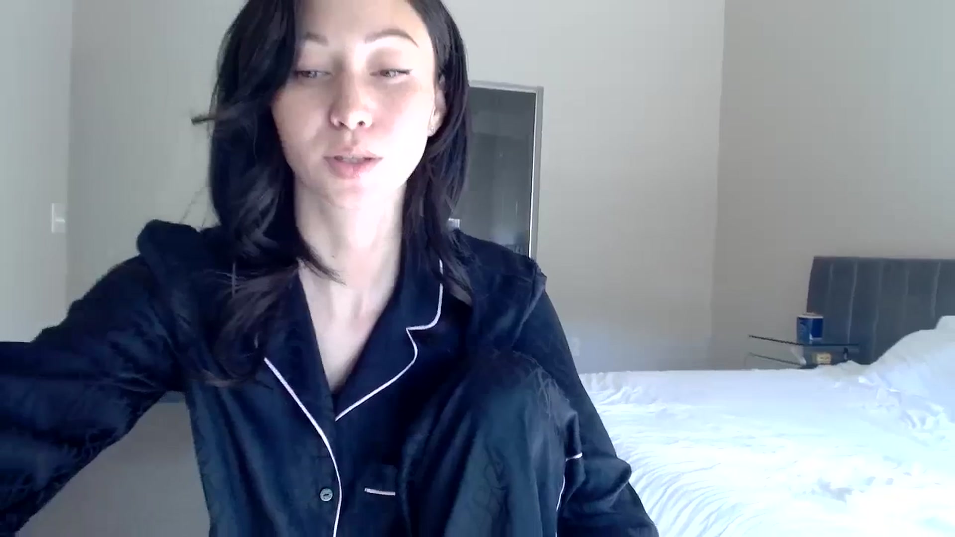 Gallery image thumbnail from Minnie_B00's myfreecams stream on, 01/27/2024, 20:58 image 4 of 20