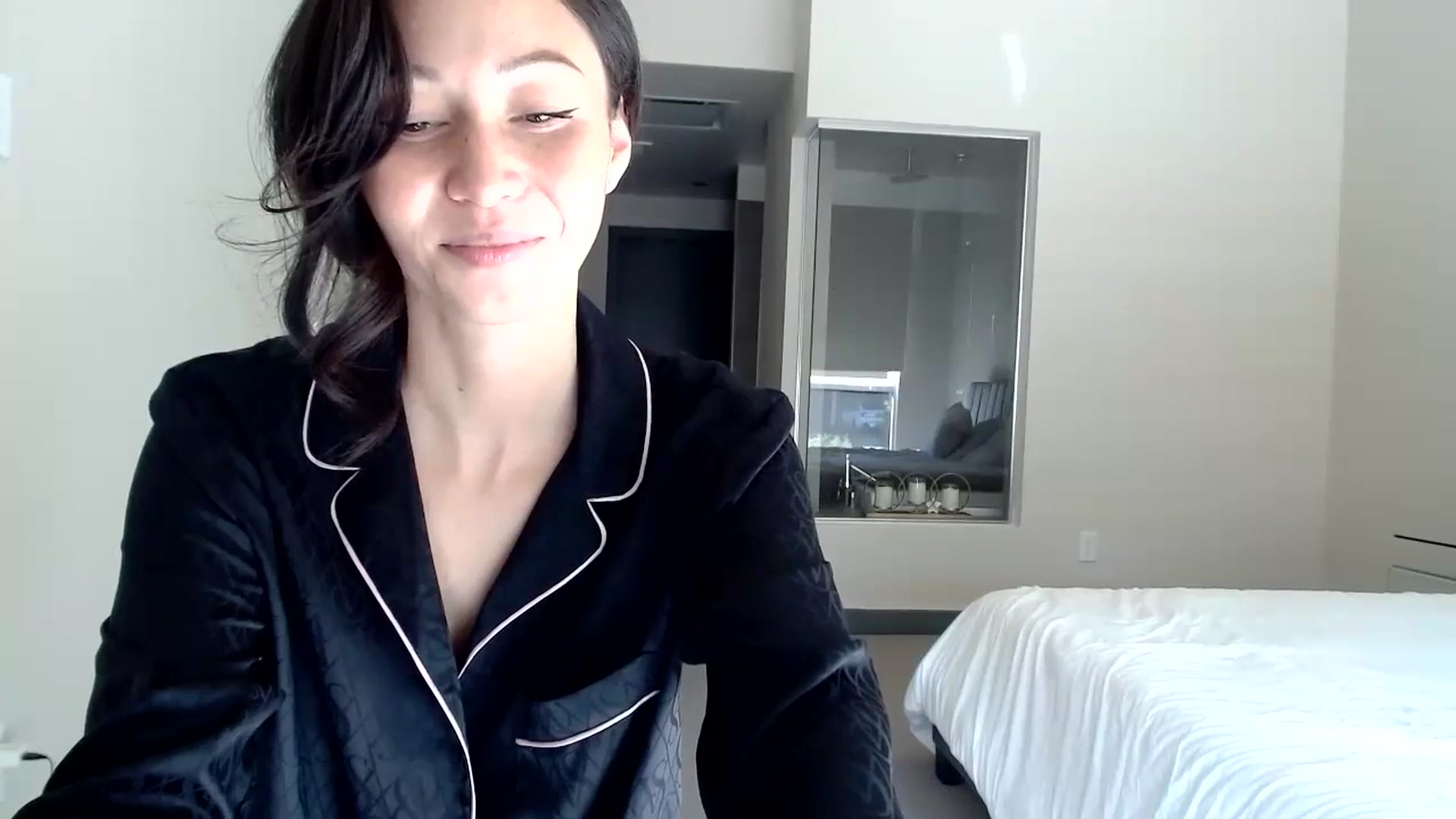 Gallery image thumbnail from Minnie_B00's myfreecams stream on, 01/27/2024, 20:58 image 18 of 20