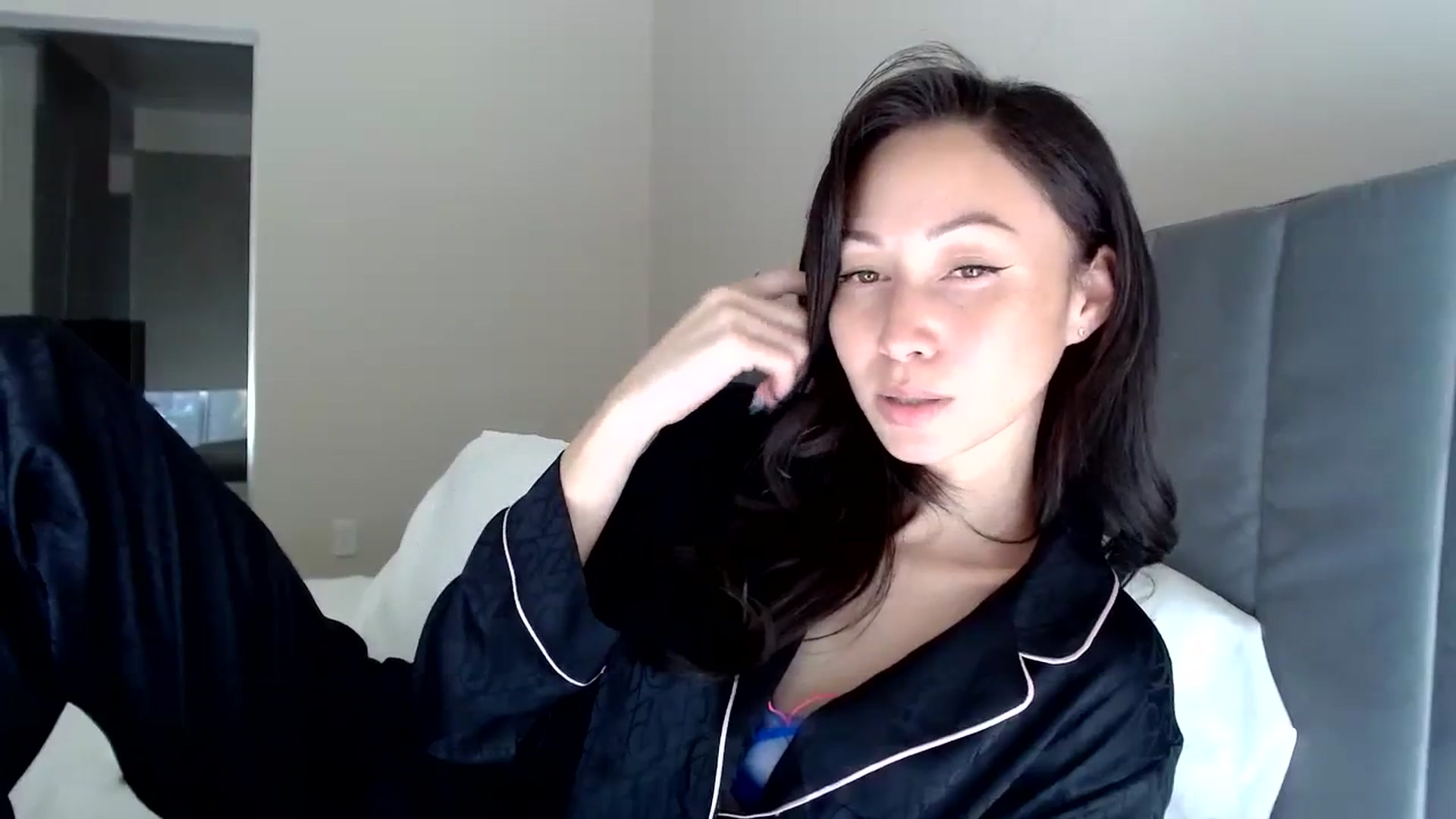 Gallery image thumbnail from Minnie_B00's myfreecams stream on, 01/27/2024, 21:49 image 4 of 20