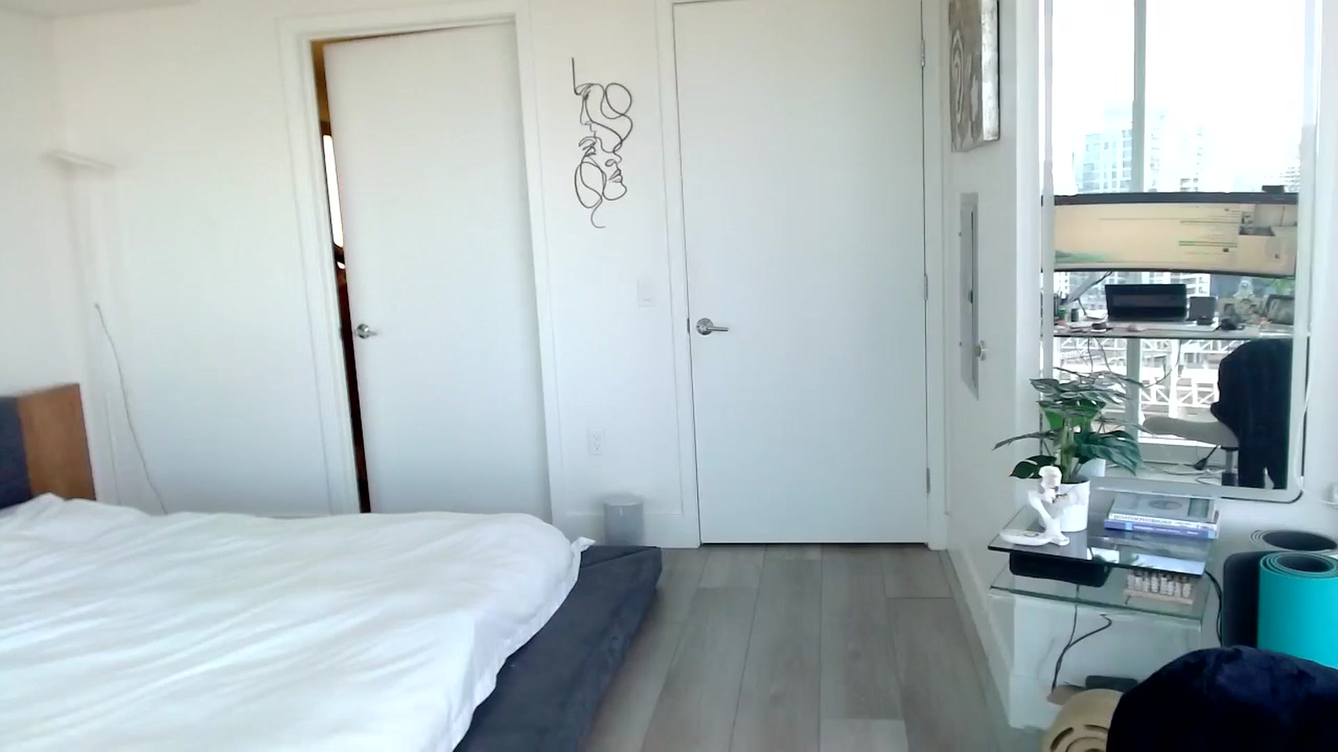 Gallery image thumbnail from Minnie_B00's myfreecams stream on, 02/03/2024, 20:31 image 12 of 20