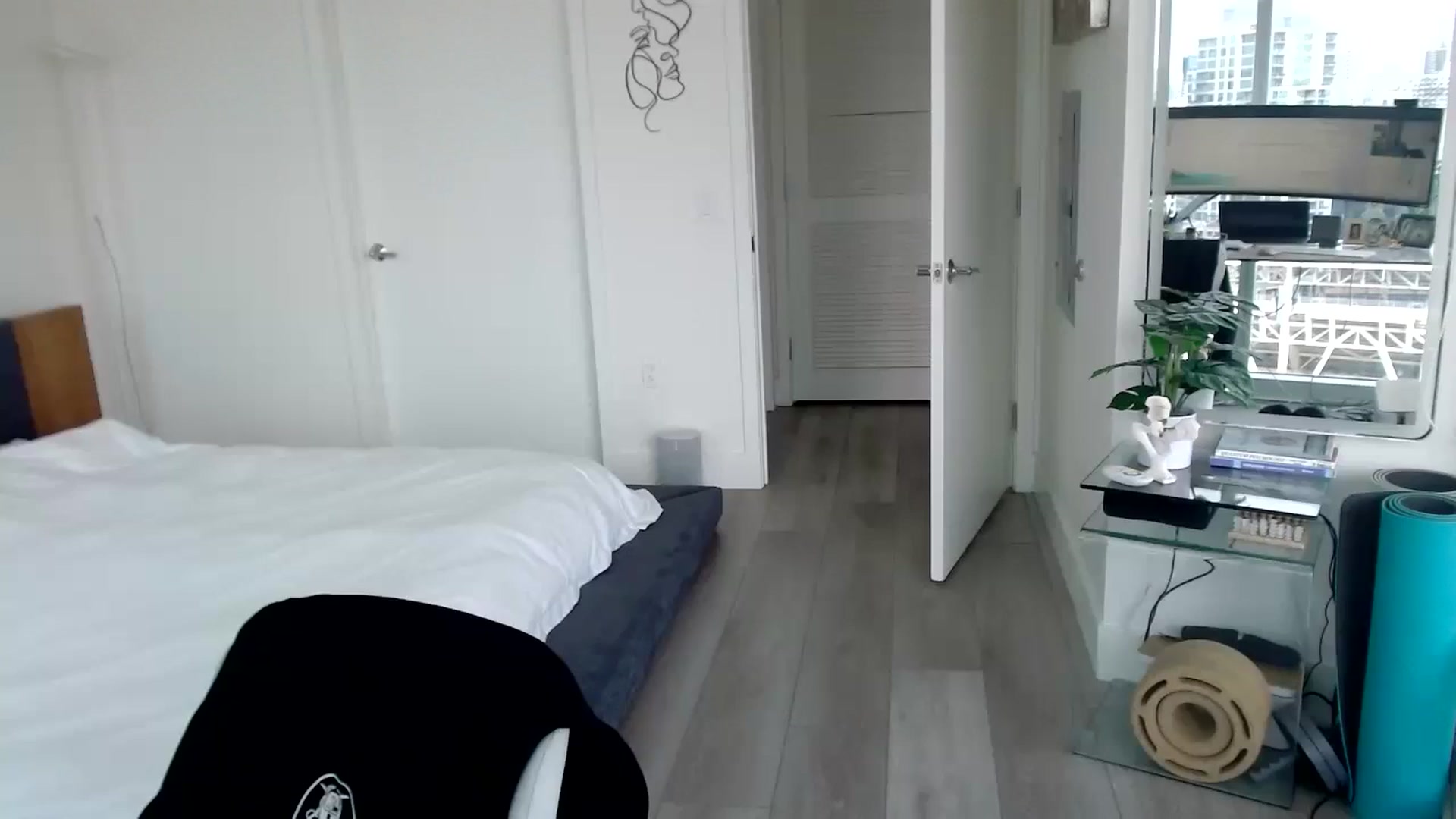 Gallery image thumbnail from Minnie_B00's myfreecams stream on, 02/07/2024, 20:16 image 12 of 20