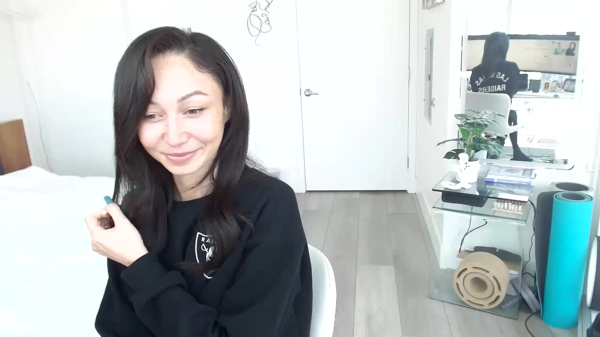 Gallery image thumbnail from Minnie_B00's myfreecams stream on, 02/07/2024, 20:16 image 6 of 20