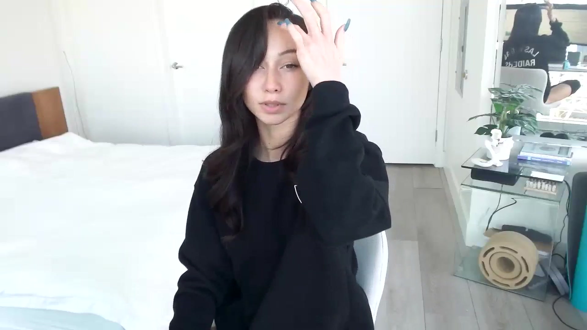 Gallery image thumbnail from Minnie_B00's myfreecams stream on, 02/07/2024, 20:16 image 8 of 20