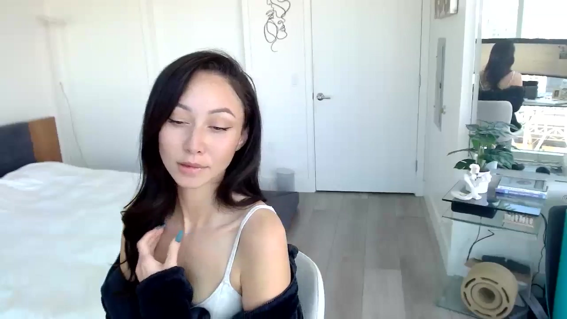 Gallery image thumbnail from Minnie_B00's myfreecams stream on, 02/09/2024, 21:30 image 13 of 20