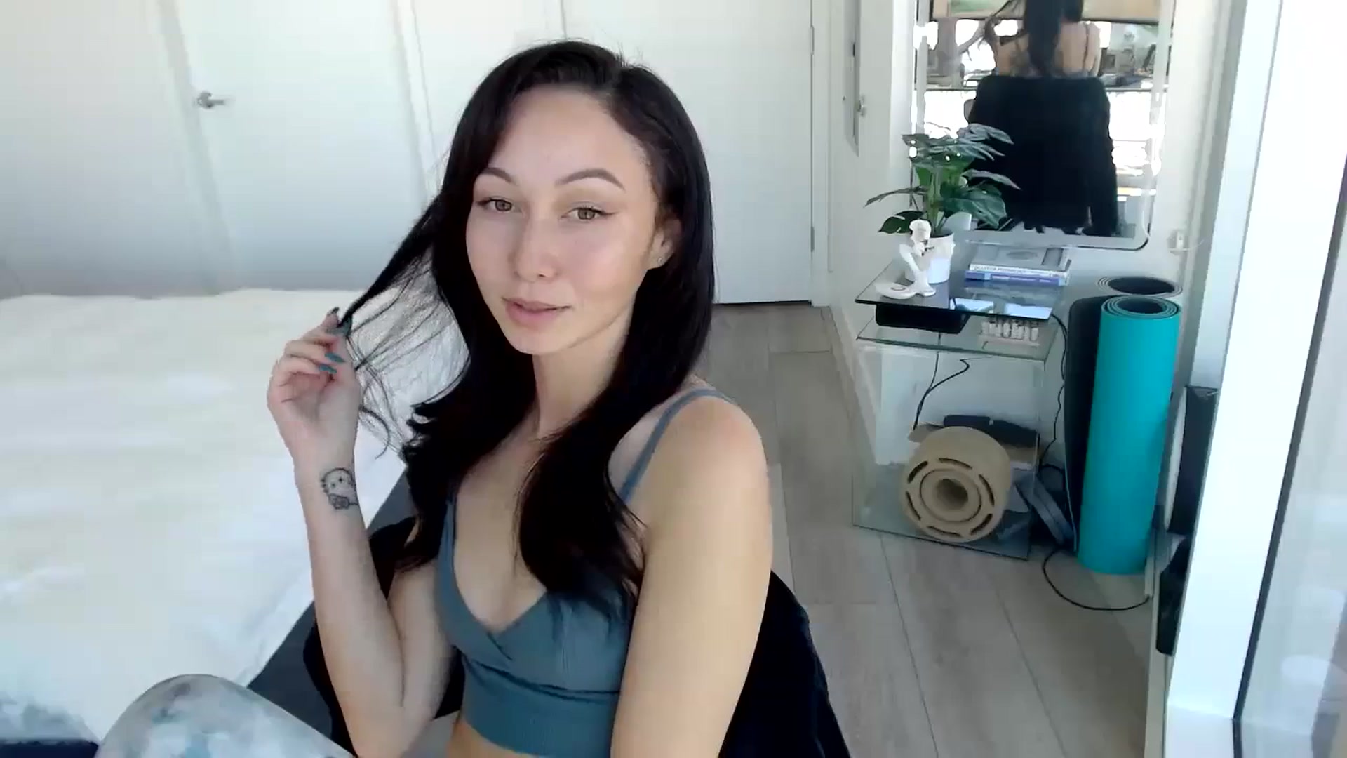 Gallery image thumbnail from Minnie_B00's myfreecams stream on, 02/10/2024, 19:28 image 12 of 20