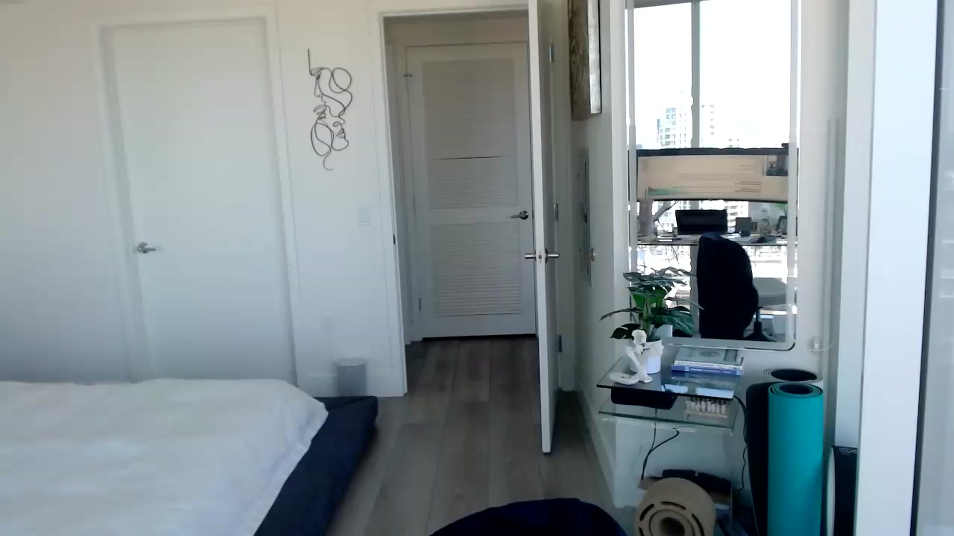Gallery image thumbnail from Minnie_B00's myfreecams stream on, 02/10/2024, 19:50 image 2 of 20