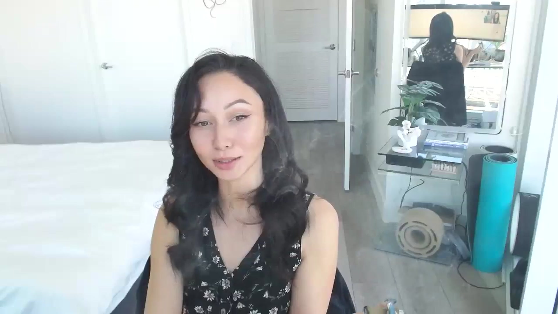 Gallery image thumbnail from Minnie_B00's myfreecams stream on, 02/12/2024, 20:37 image 15 of 20