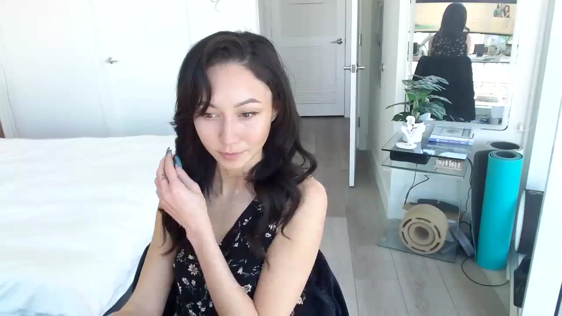 Gallery image thumbnail from Minnie_B00's myfreecams stream on, 02/12/2024, 20:37 image 18 of 20