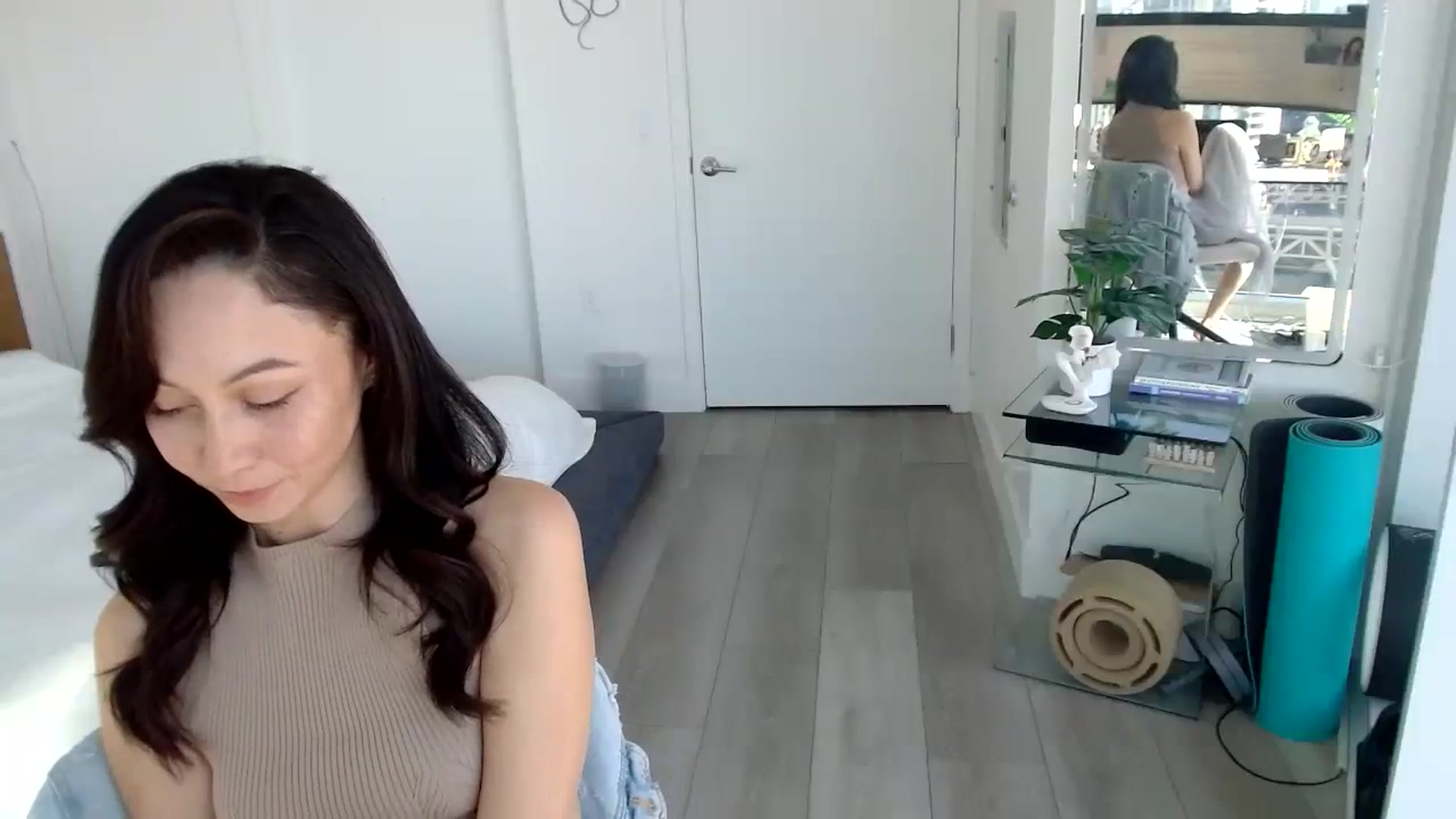 Gallery image thumbnail from Minnie_B00's myfreecams stream on, 02/14/2024, 22:03 image 20 of 20