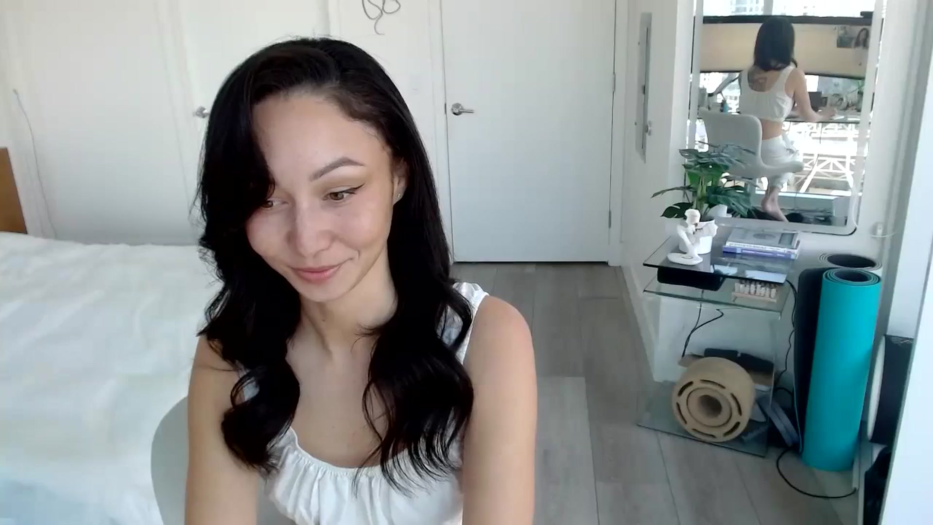 Gallery image thumbnail from Minnie_B00's myfreecams stream on, 02/16/2024, 20:39 image 19 of 20