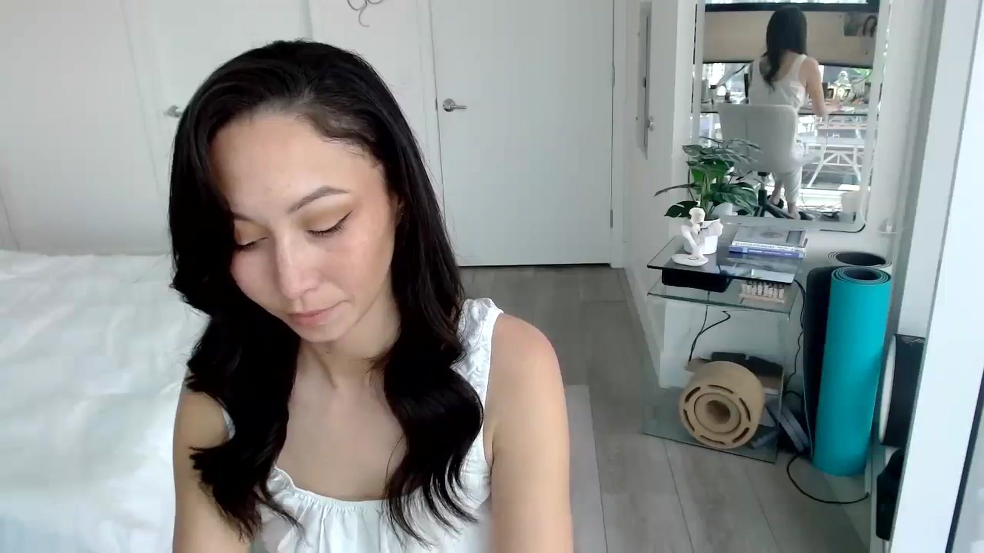 Gallery image thumbnail from Minnie_B00's myfreecams stream on, 02/16/2024, 21:33 image 16 of 20