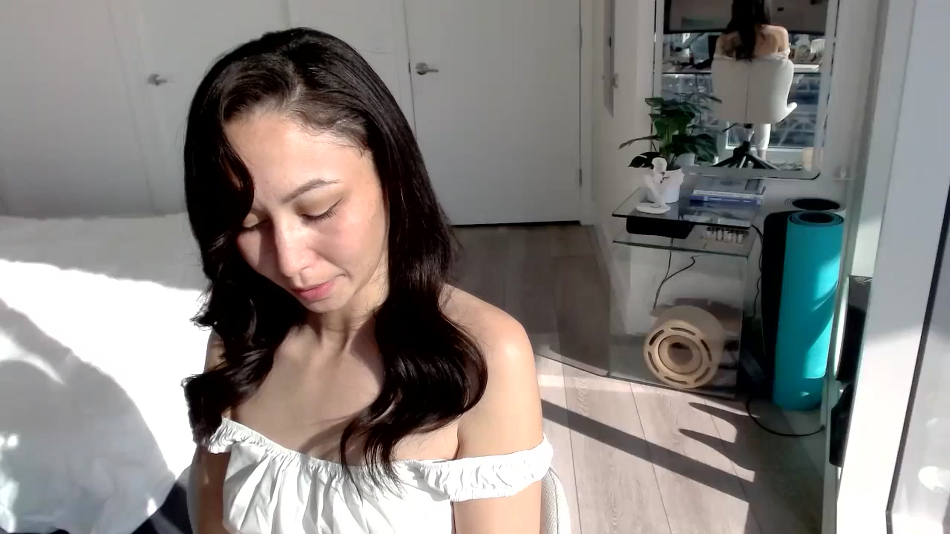 Gallery image thumbnail from Minnie_B00's myfreecams stream on, 02/16/2024, 23:54 image 7 of 20