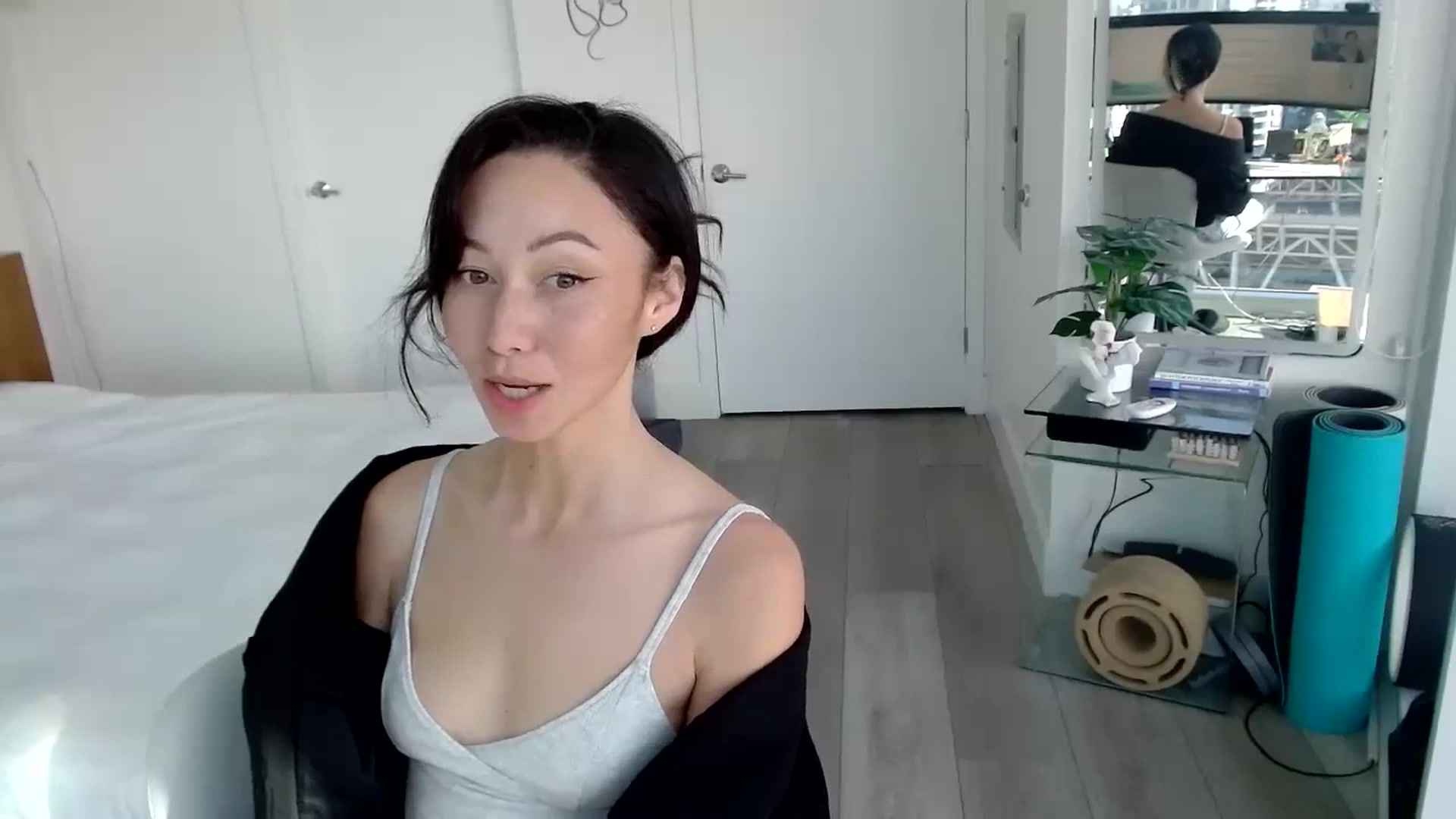 Gallery image thumbnail from Minnie_B00's myfreecams stream on, 02/19/2024, 22:53 image 2 of 20