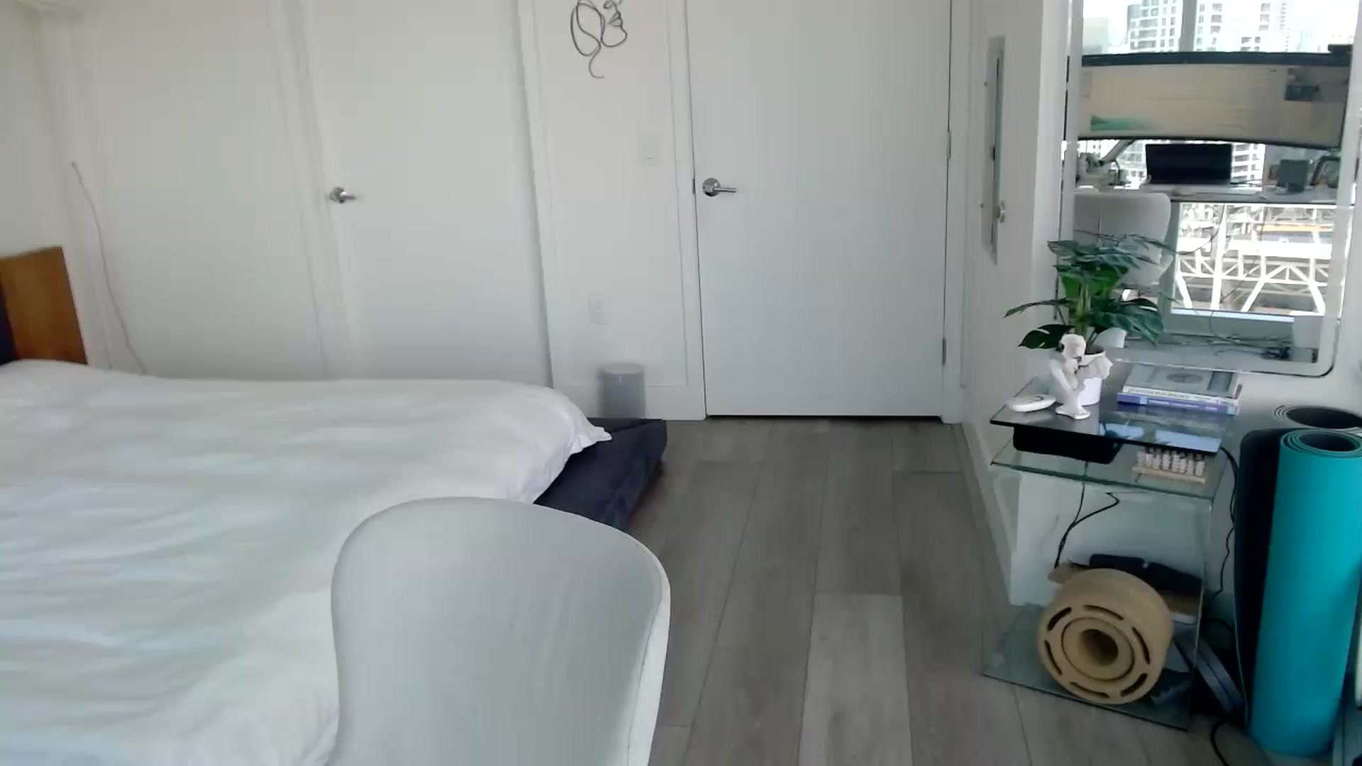 Gallery image thumbnail from Minnie_B00's myfreecams stream on, 02/24/2024, 19:46 image 18 of 20