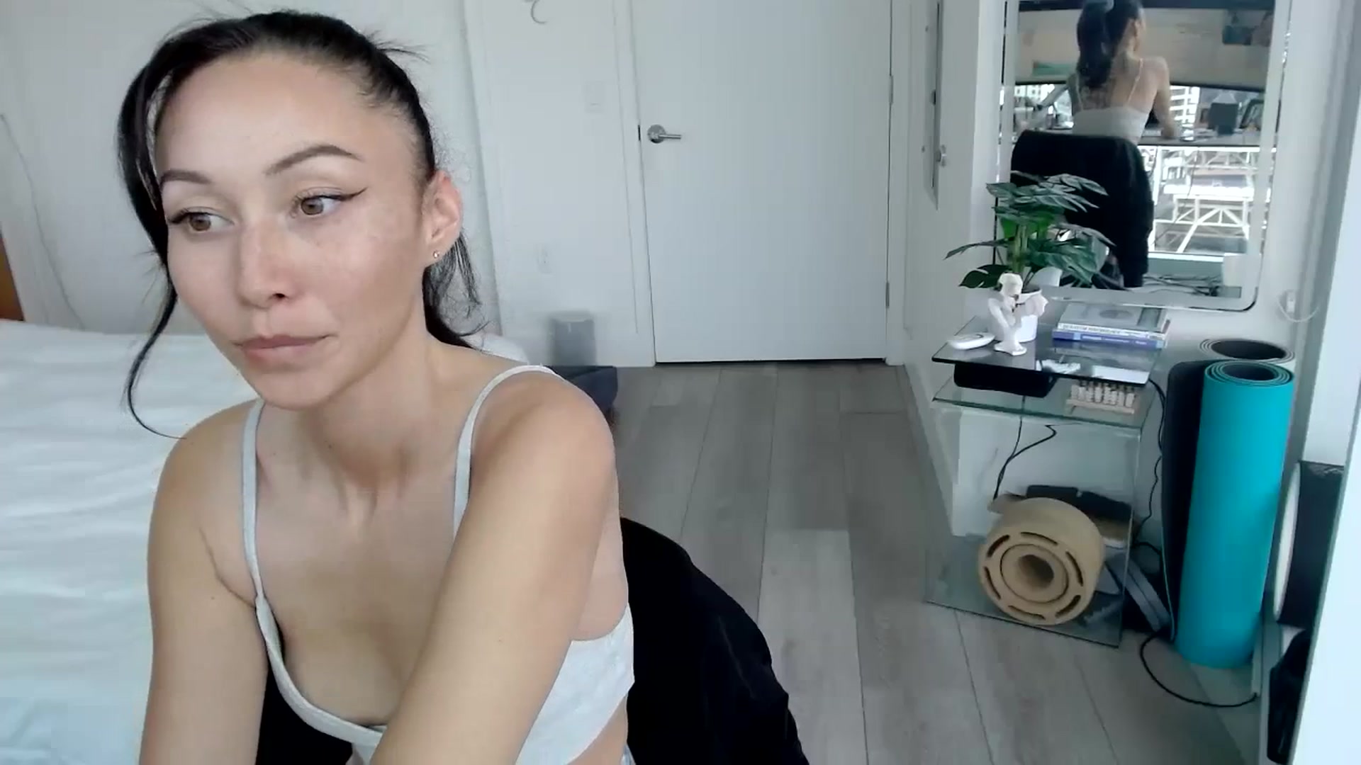 Gallery image thumbnail from Minnie_B00's myfreecams stream on, 02/24/2024, 20:36 image 16 of 20