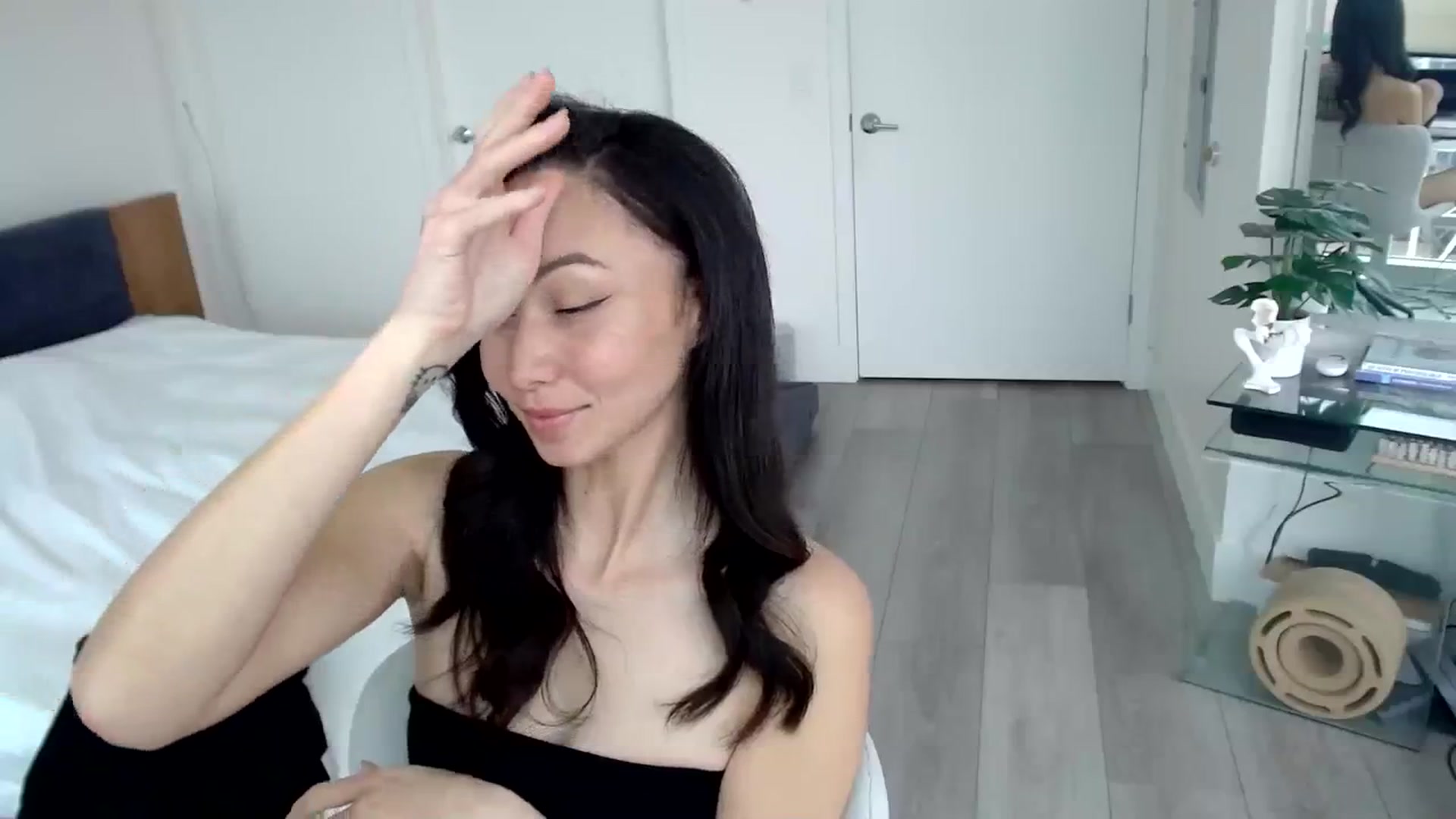 Gallery image thumbnail from Minnie_B00's myfreecams stream on, 02/26/2024, 22:05 image 17 of 20