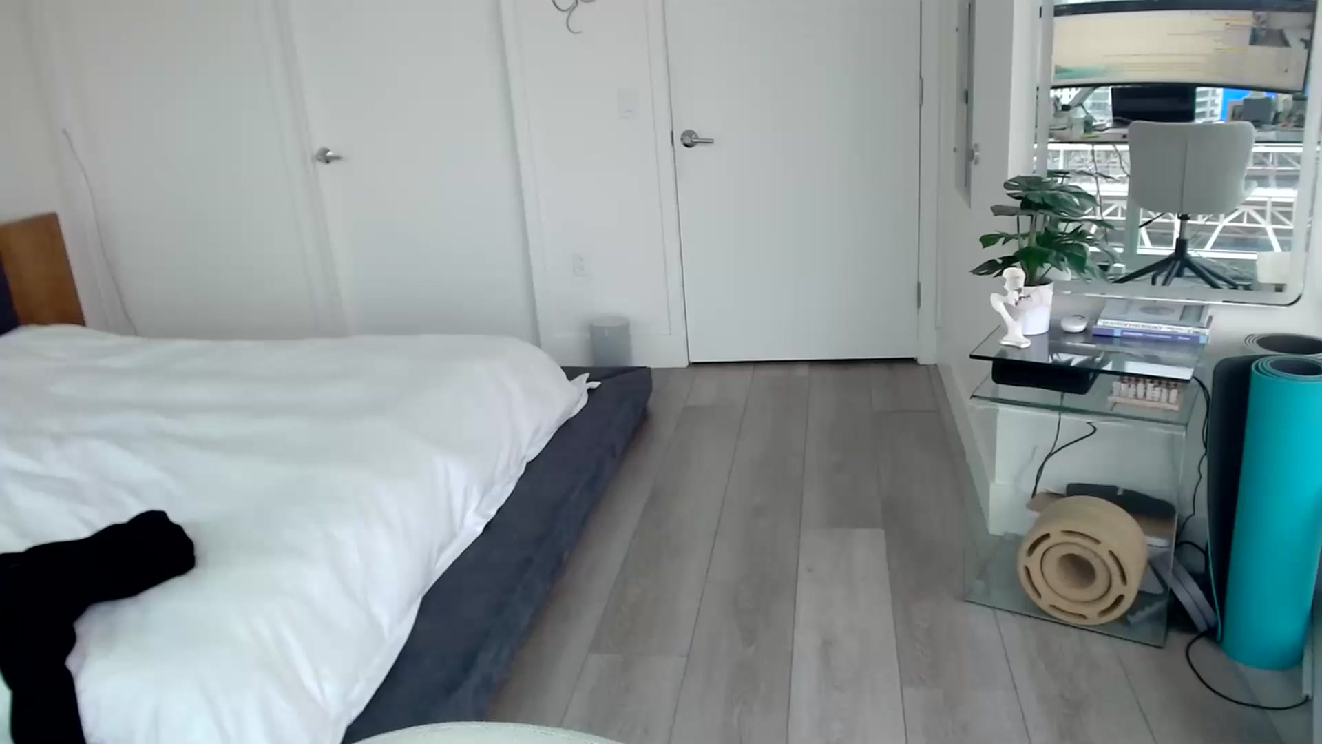 Gallery image thumbnail from Minnie_B00's myfreecams stream on, 02/26/2024, 22:05 image 10 of 20