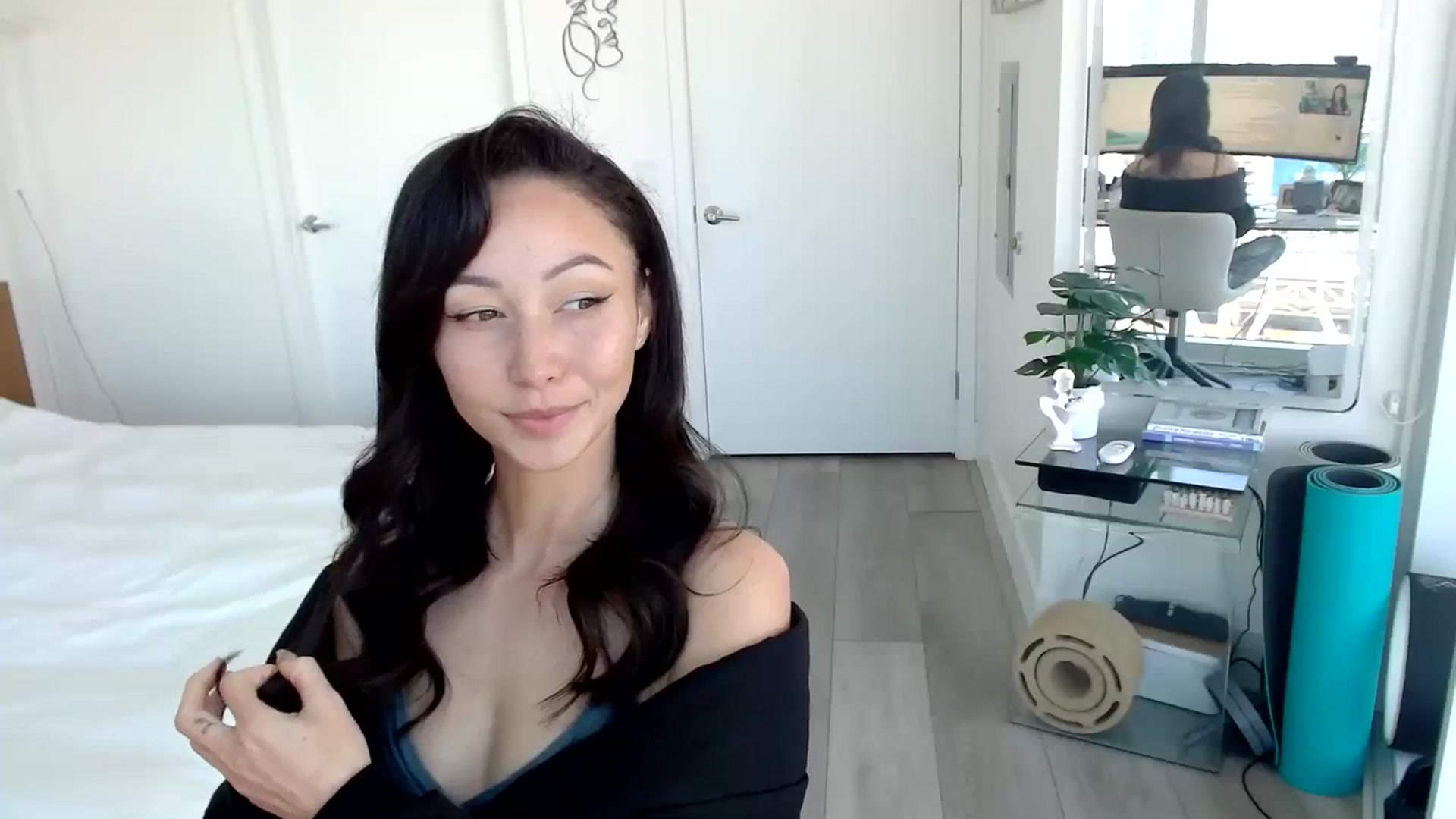 Gallery image thumbnail from Minnie_B00's myfreecams stream on, 02/28/2024, 21:18 image 8 of 20