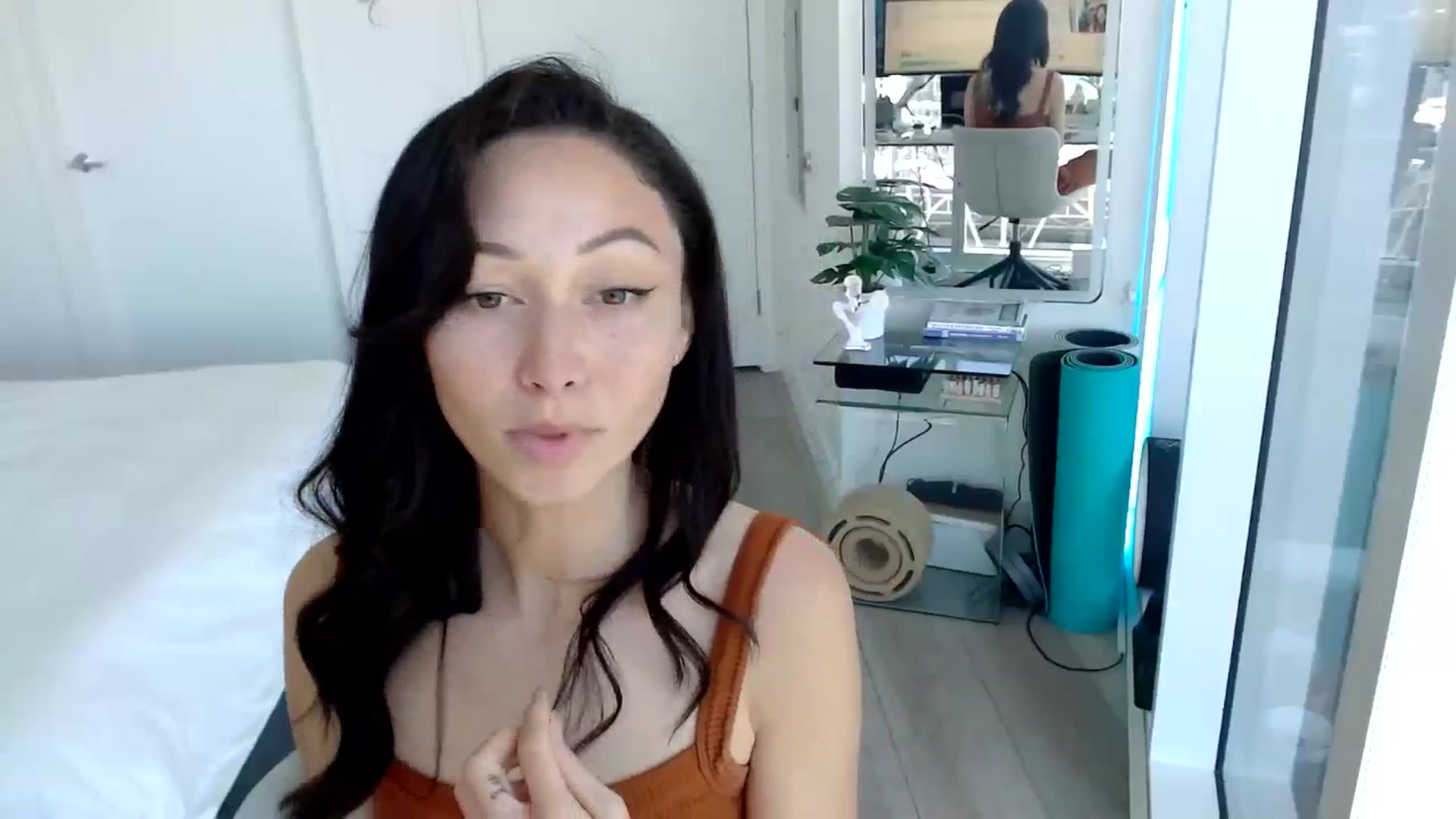 Gallery image thumbnail from Minnie_B00's myfreecams stream on, 03/01/2024, 22:40 image 3 of 20