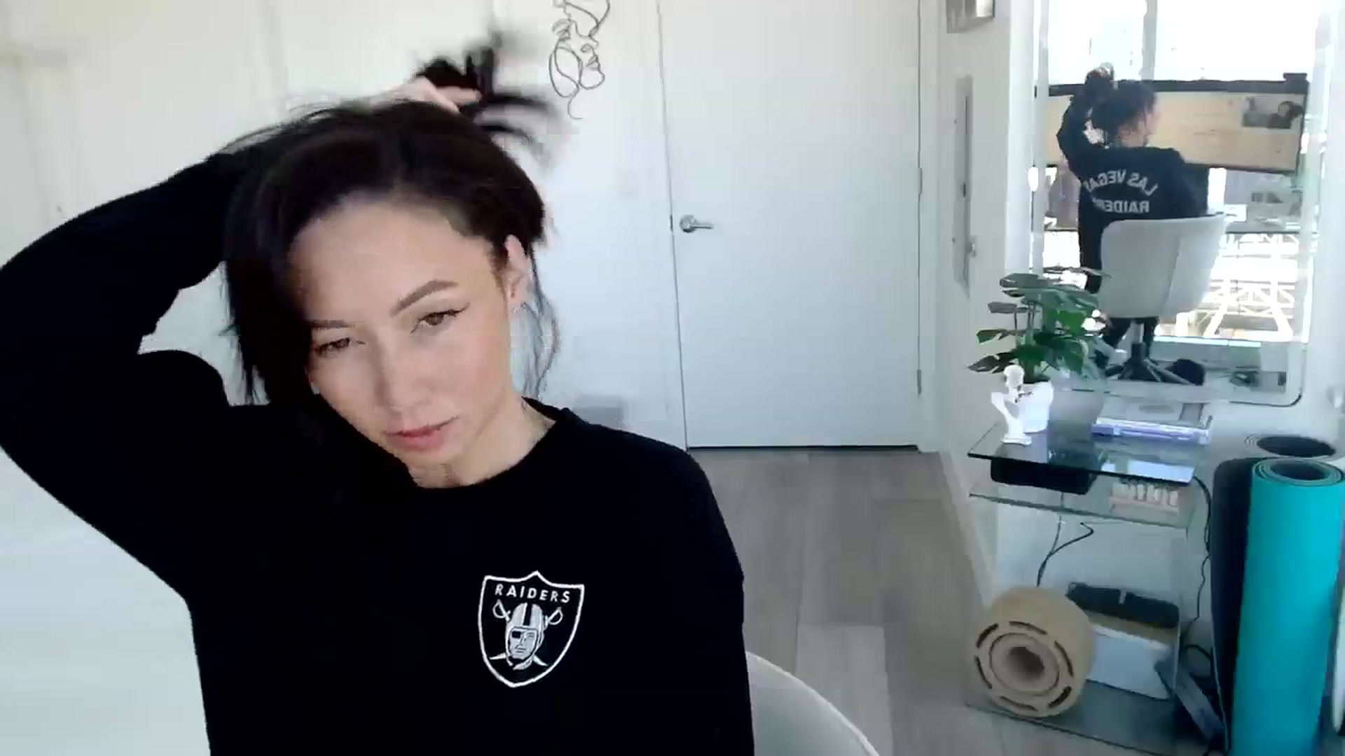 Gallery image thumbnail from Minnie_B00's myfreecams stream on, 03/04/2024, 21:56 image 3 of 20