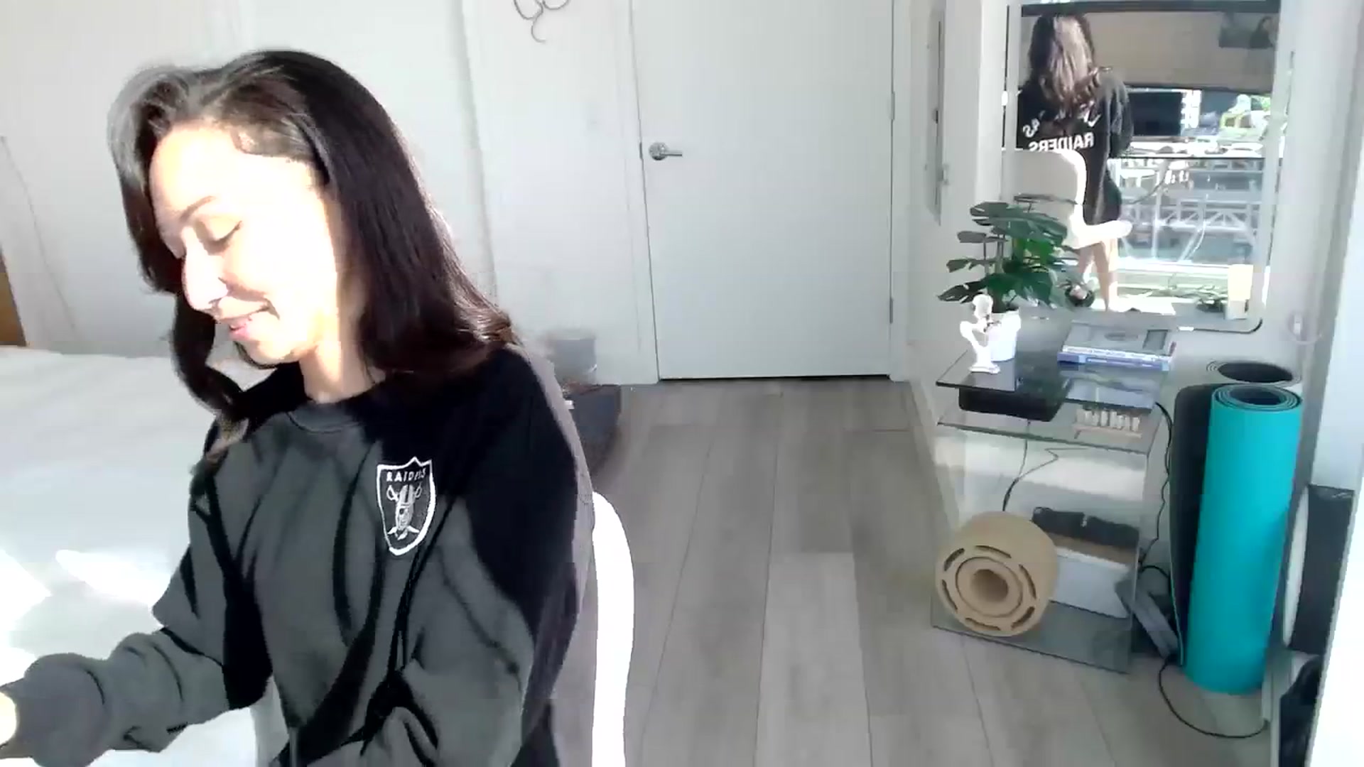 Gallery image thumbnail from Minnie_B00's myfreecams stream on, 03/04/2024, 22:56 image 6 of 20