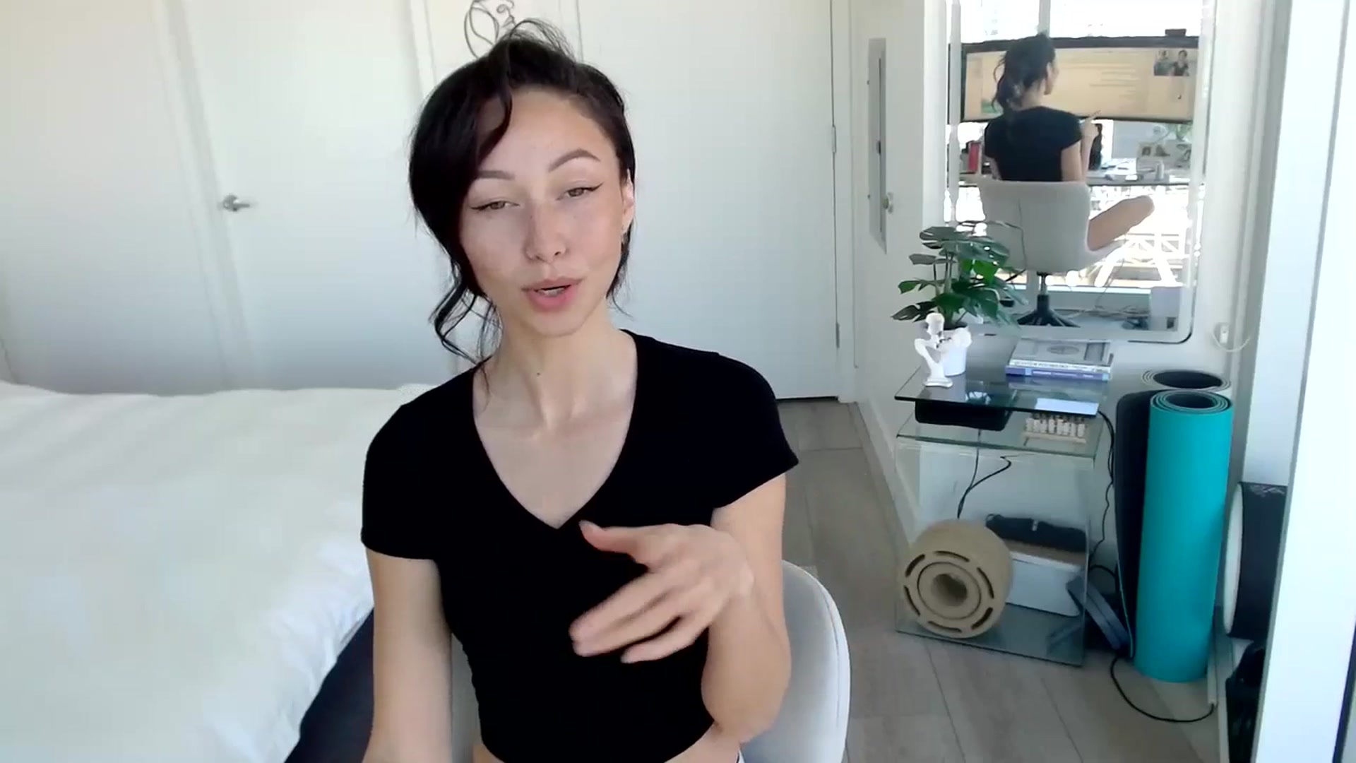 Gallery image thumbnail from Minnie_B00's myfreecams stream on, 03/05/2024, 19:25 image 15 of 20
