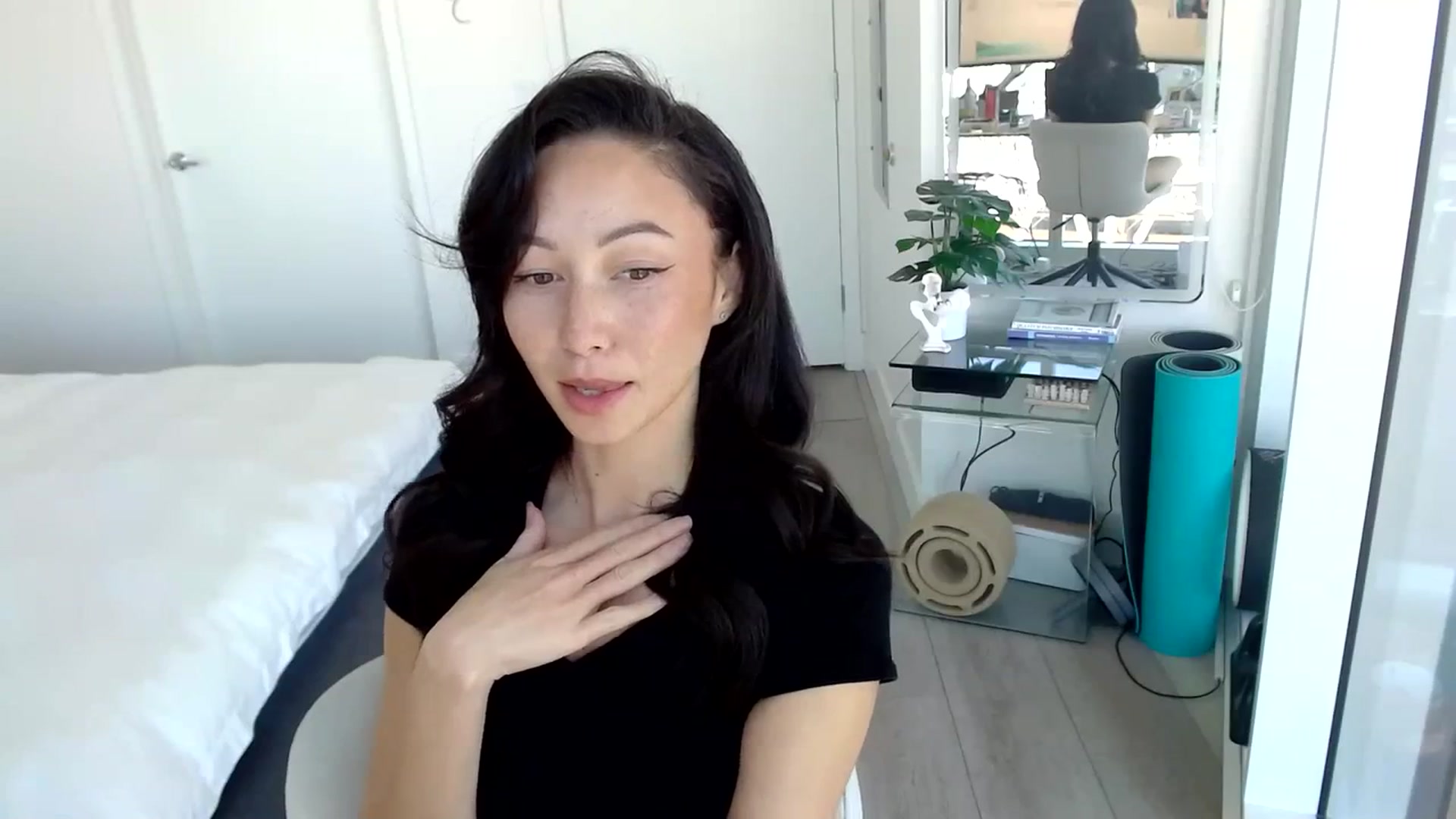 Gallery image thumbnail from Minnie_B00's myfreecams stream on, 03/05/2024, 19:25 image 2 of 20