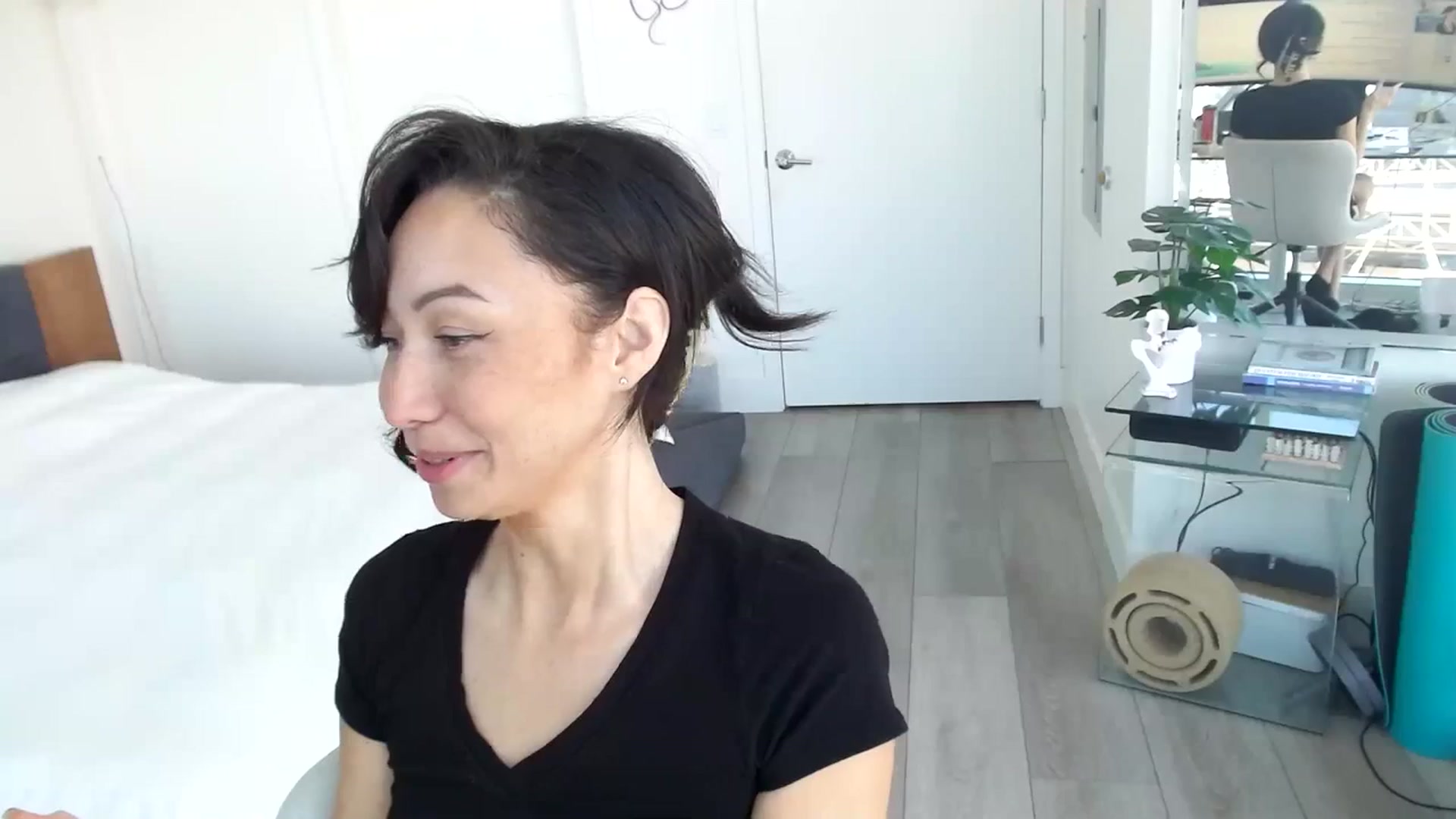 Gallery image thumbnail from Minnie_B00's myfreecams stream on, 03/05/2024, 20:53 image 15 of 20