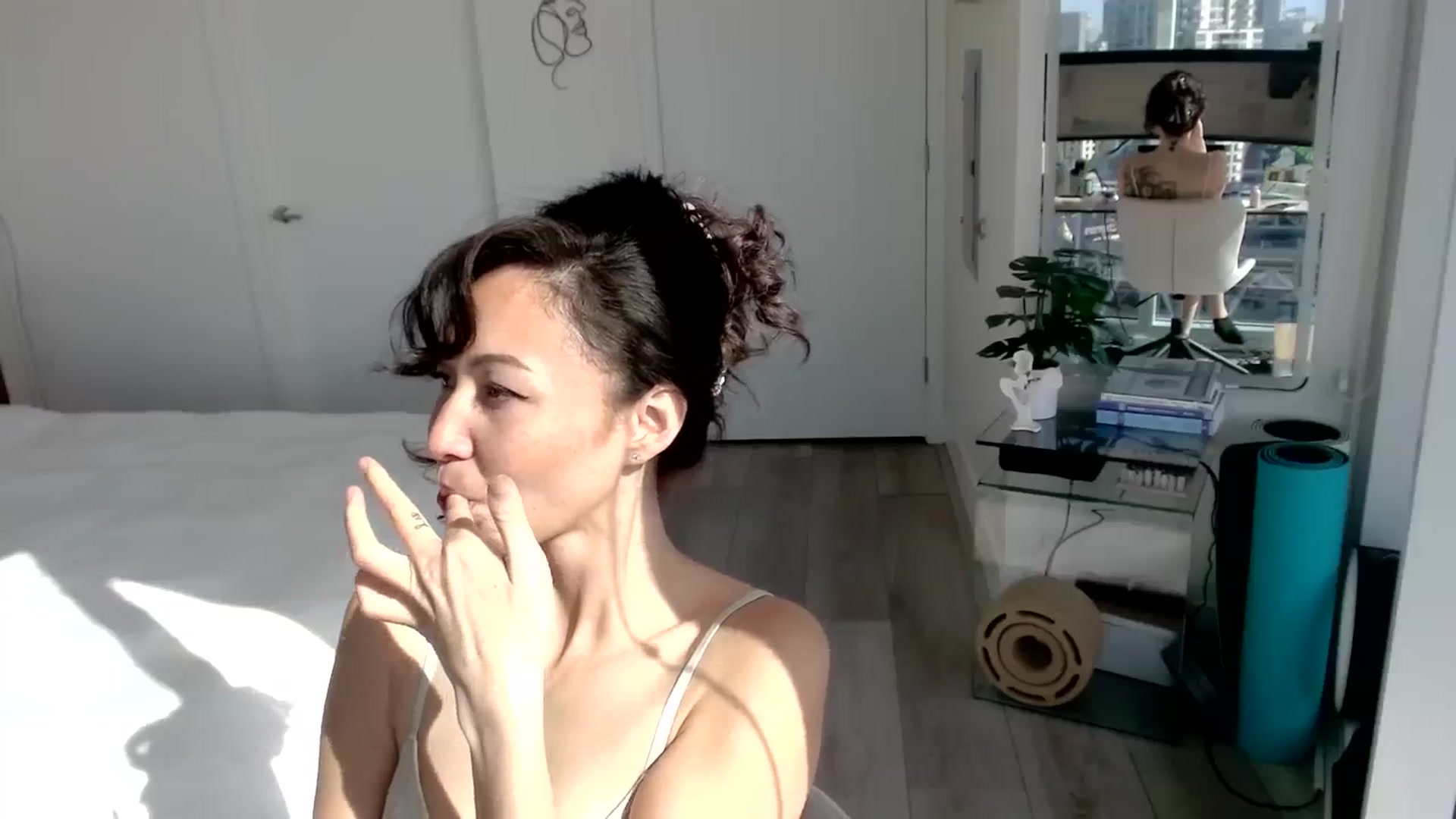 Gallery image thumbnail from Minnie_B00's myfreecams stream on, 03/08/2024, 23:05 image 16 of 20