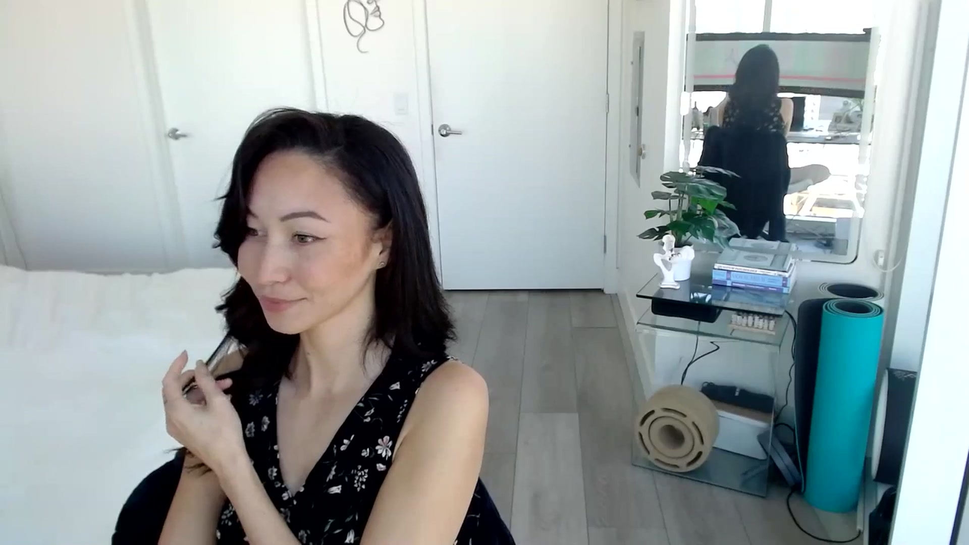 Gallery image thumbnail from Minnie_B00's myfreecams stream on, 03/09/2024, 18:19 image 10 of 20