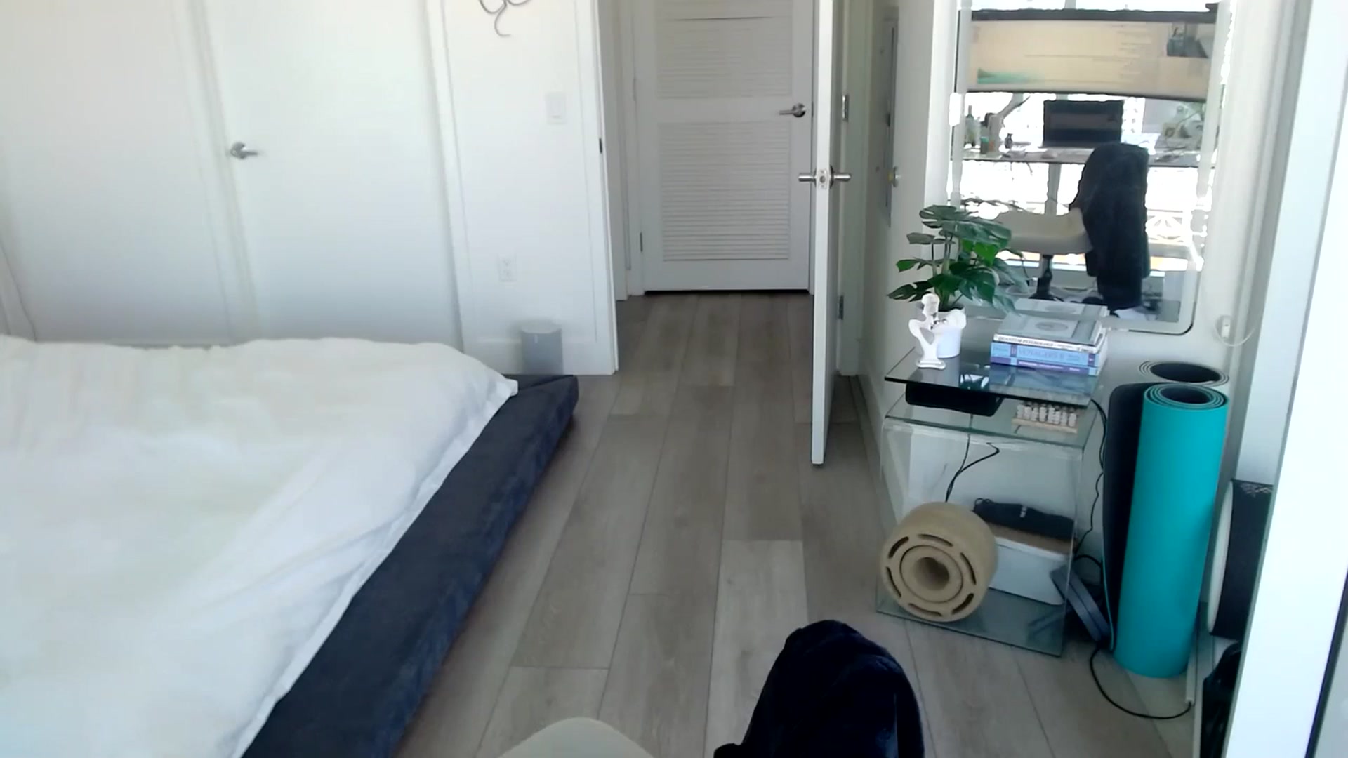 Gallery image thumbnail from Minnie_B00's myfreecams stream on, 03/09/2024, 20:01 image 6 of 20