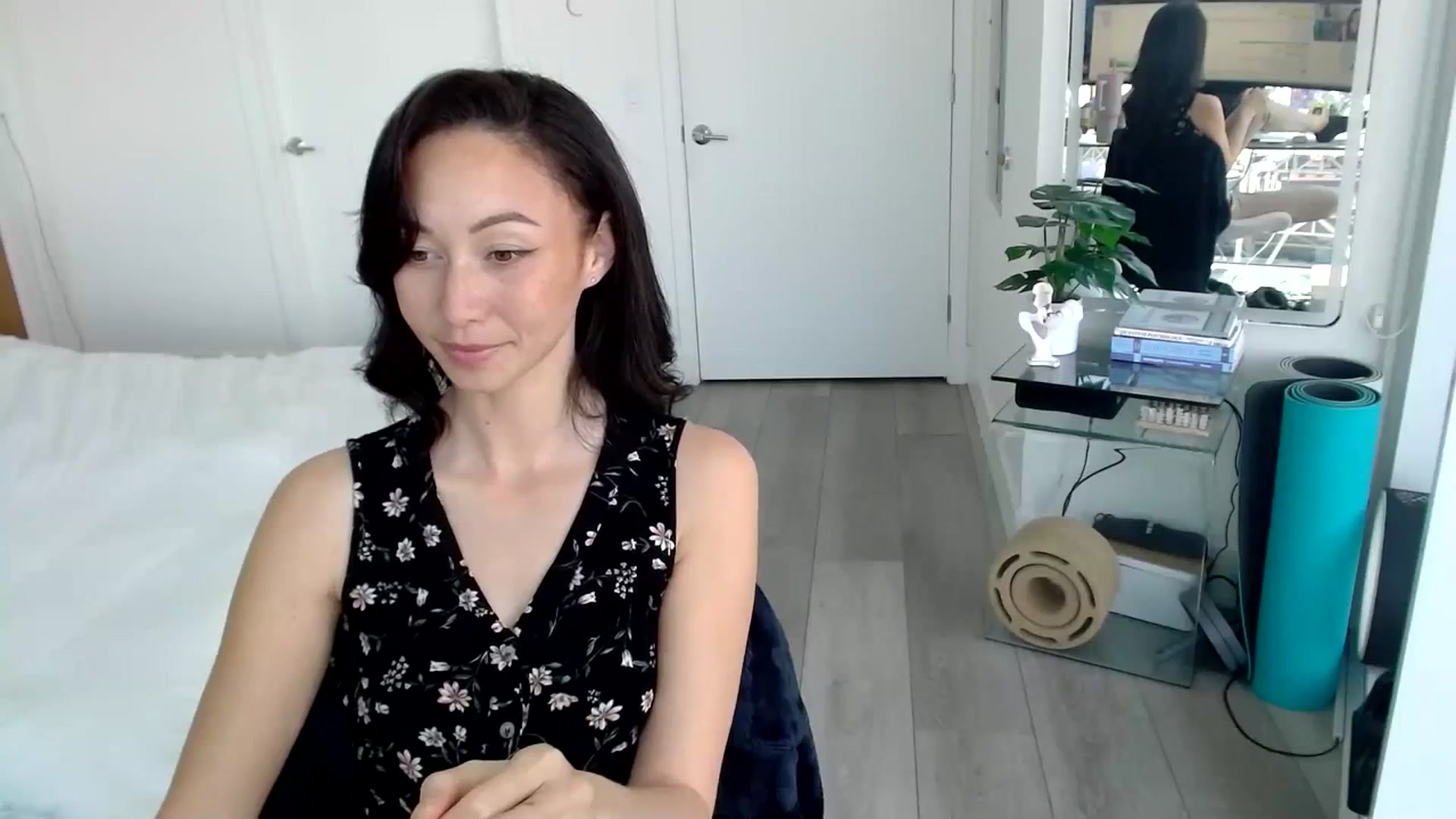 Gallery image thumbnail from Minnie_B00's myfreecams stream on, 03/09/2024, 21:56 image 12 of 20