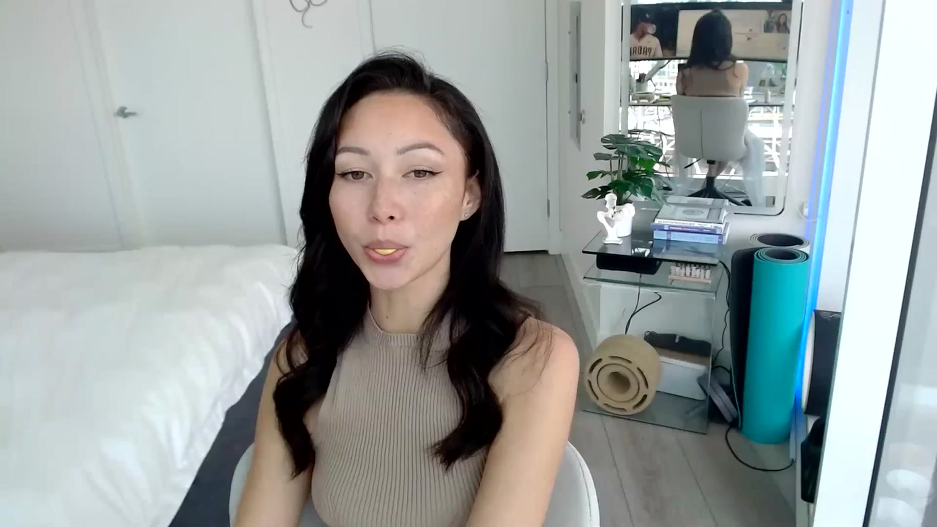 Gallery image thumbnail from Minnie_B00's myfreecams stream on, 03/11/2024, 21:02 image 12 of 20