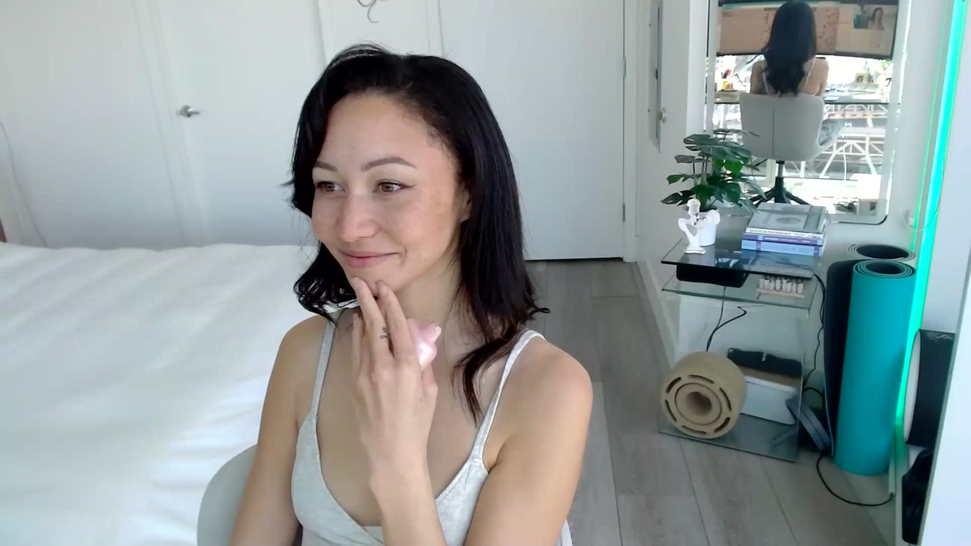 Gallery image thumbnail from Minnie_B00's myfreecams stream on, 03/12/2024, 22:12 image 15 of 20