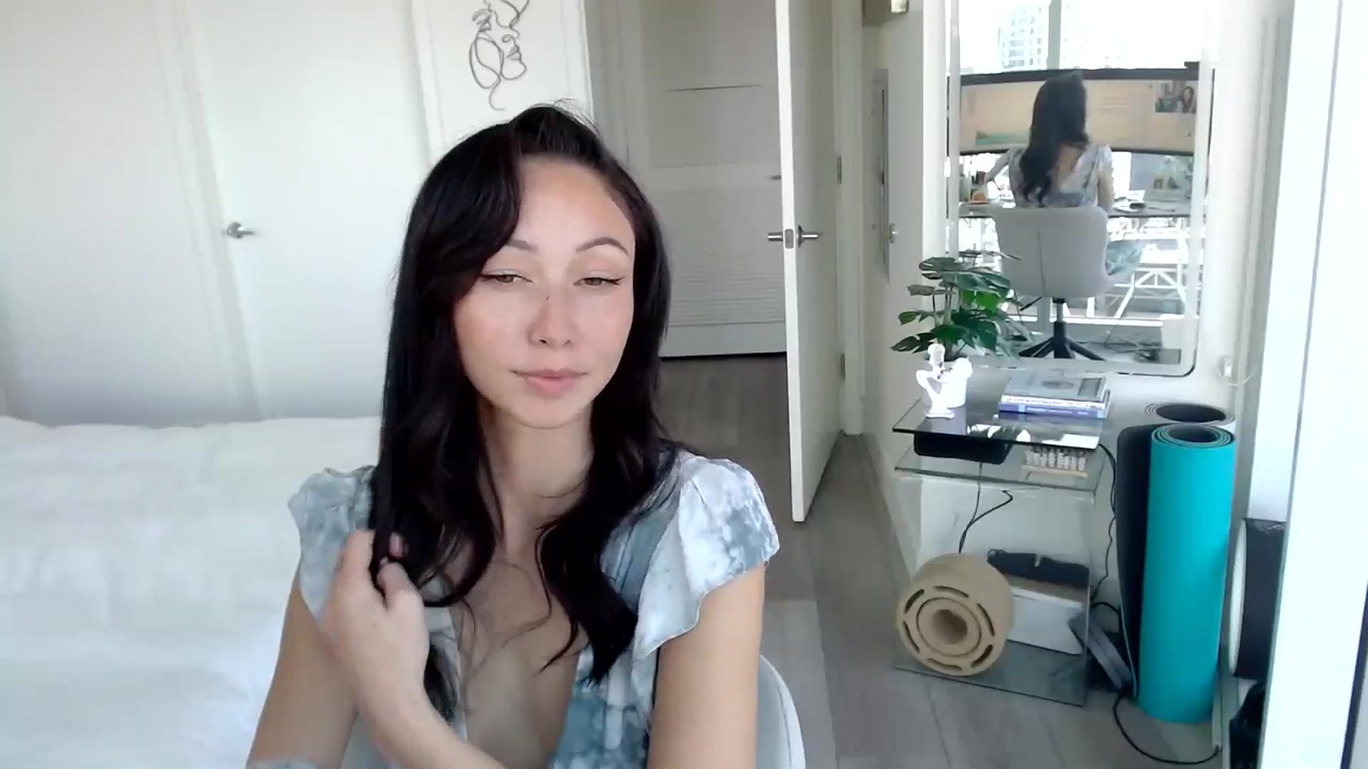 Gallery image thumbnail from Minnie_B00's myfreecams stream on, 03/13/2024, 20:46 image 17 of 20