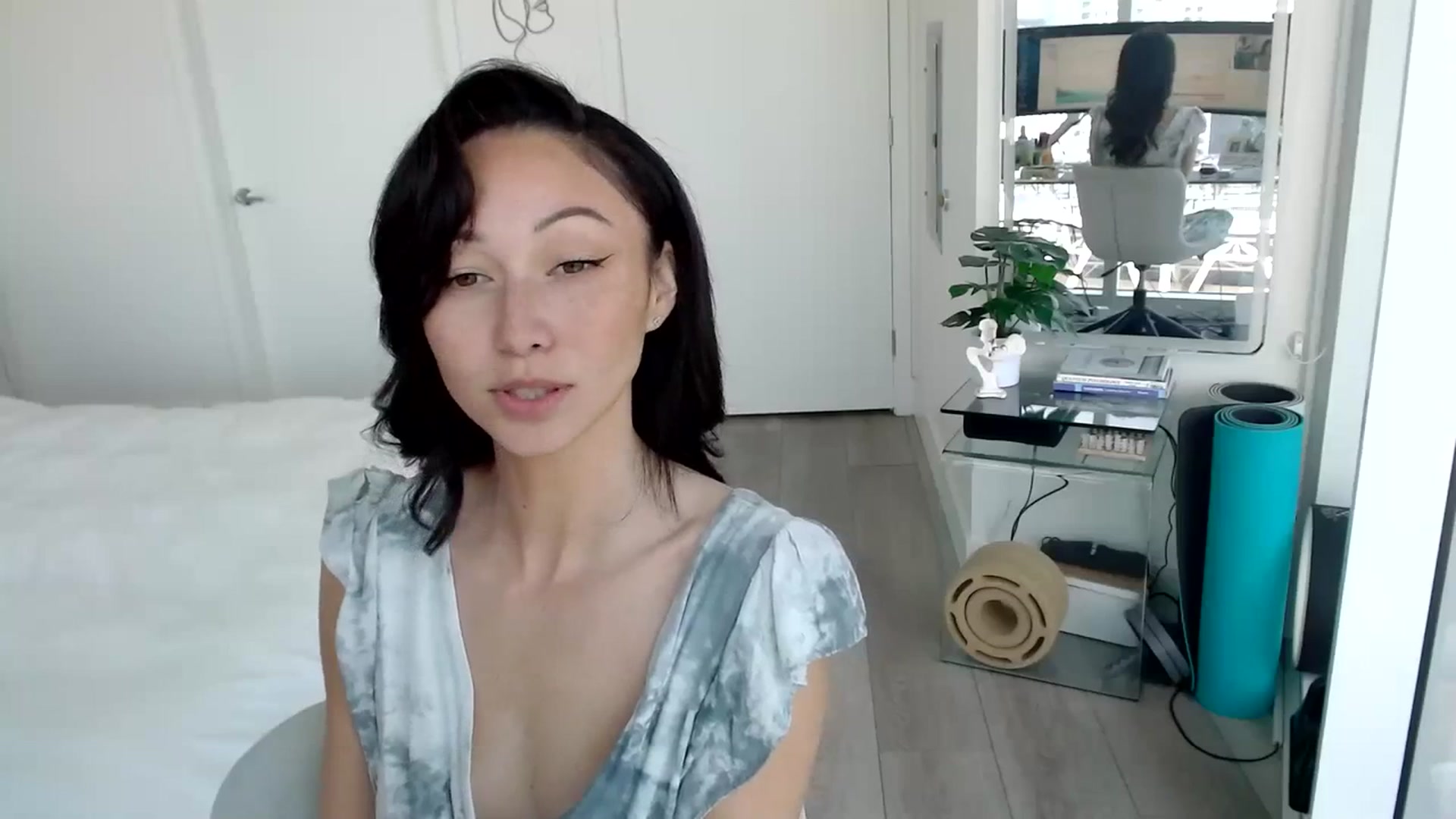 Gallery image thumbnail from Minnie_B00's myfreecams stream on, 03/13/2024, 20:46 image 4 of 20