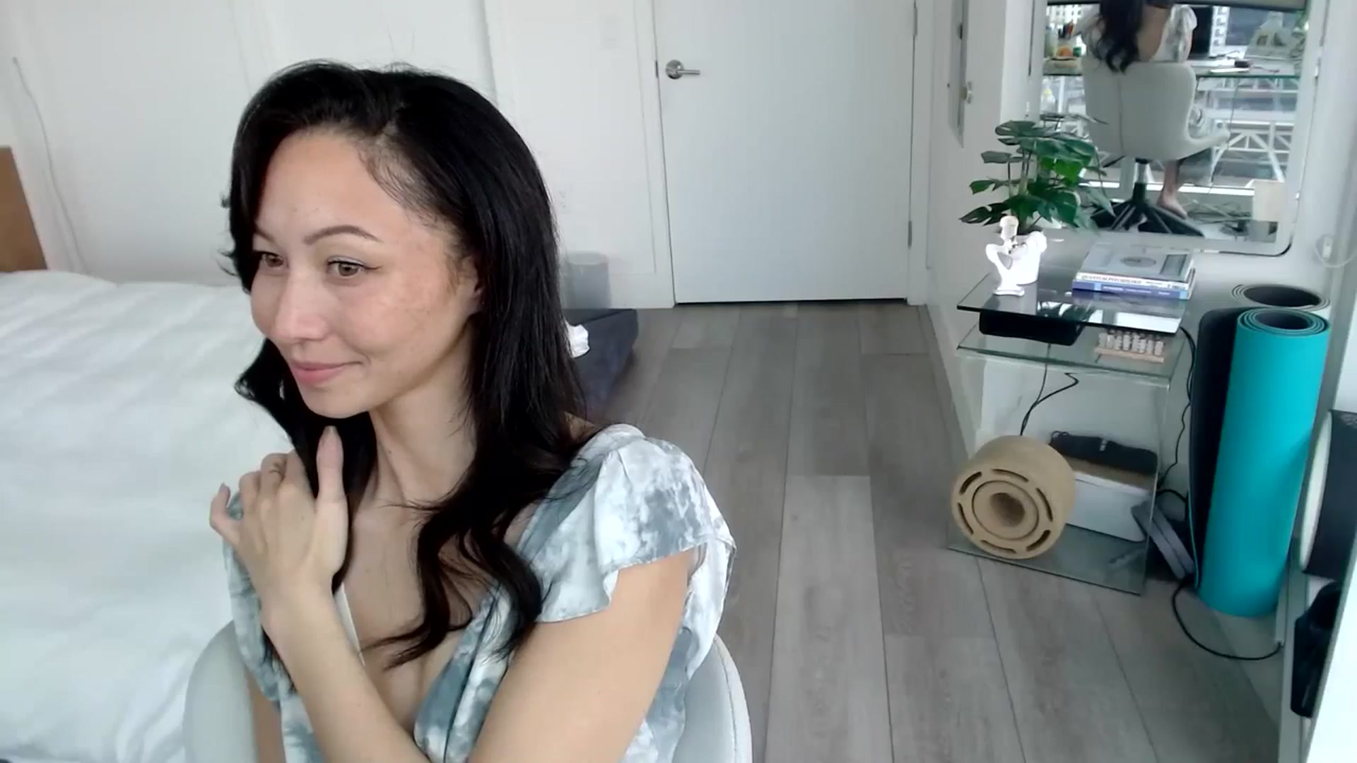Gallery image thumbnail from Minnie_B00's myfreecams stream on, 03/13/2024, 22:51 image 15 of 20