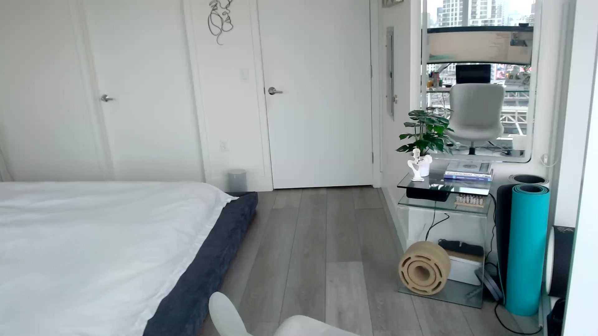 Gallery image thumbnail from Minnie_B00's myfreecams stream on, 03/14/2024, 21:53 image 6 of 20